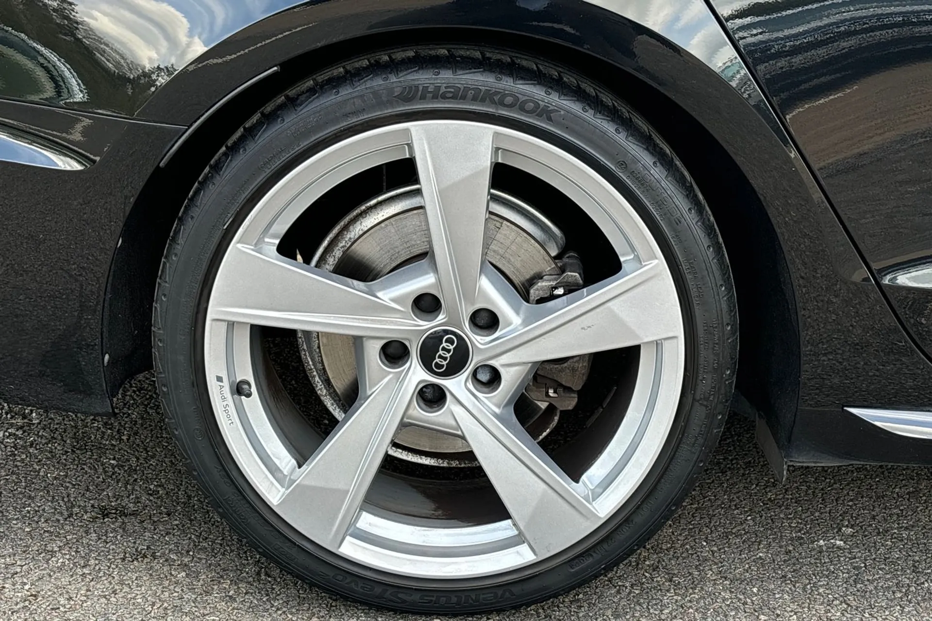 Audi A4 thumbnail image number 13