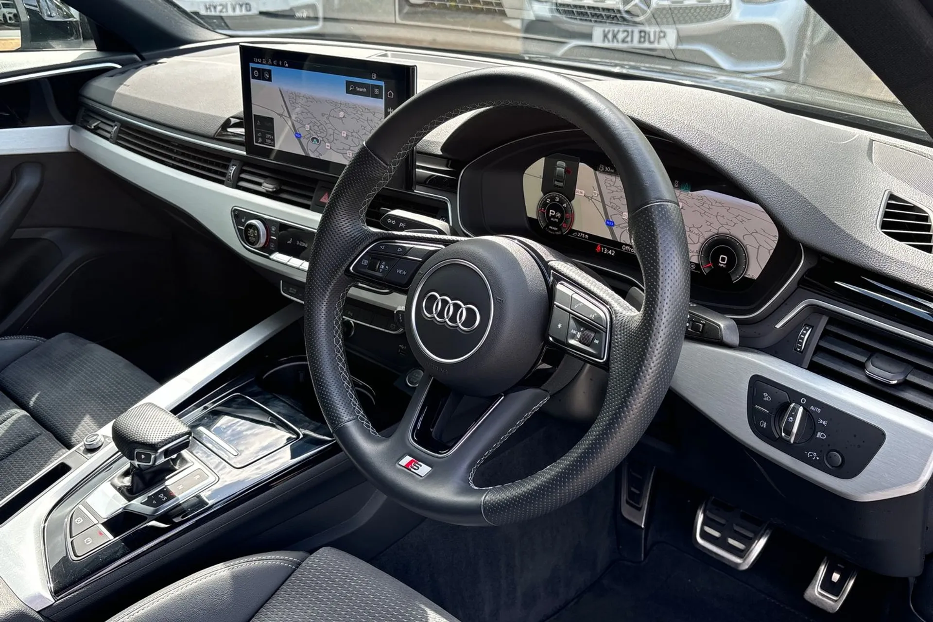 Audi A4 thumbnail image number 26