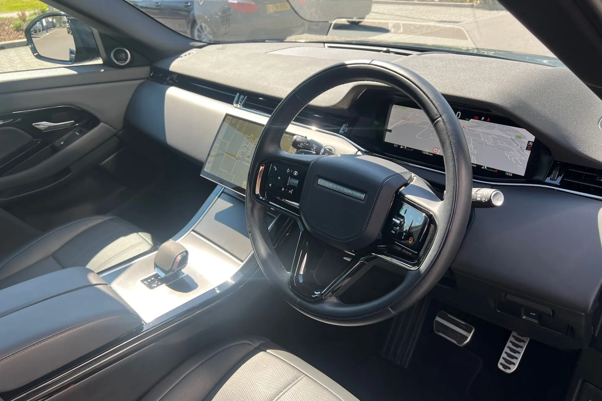 LAND ROVER RANGE ROVER EVOQUE thumbnail image number 38