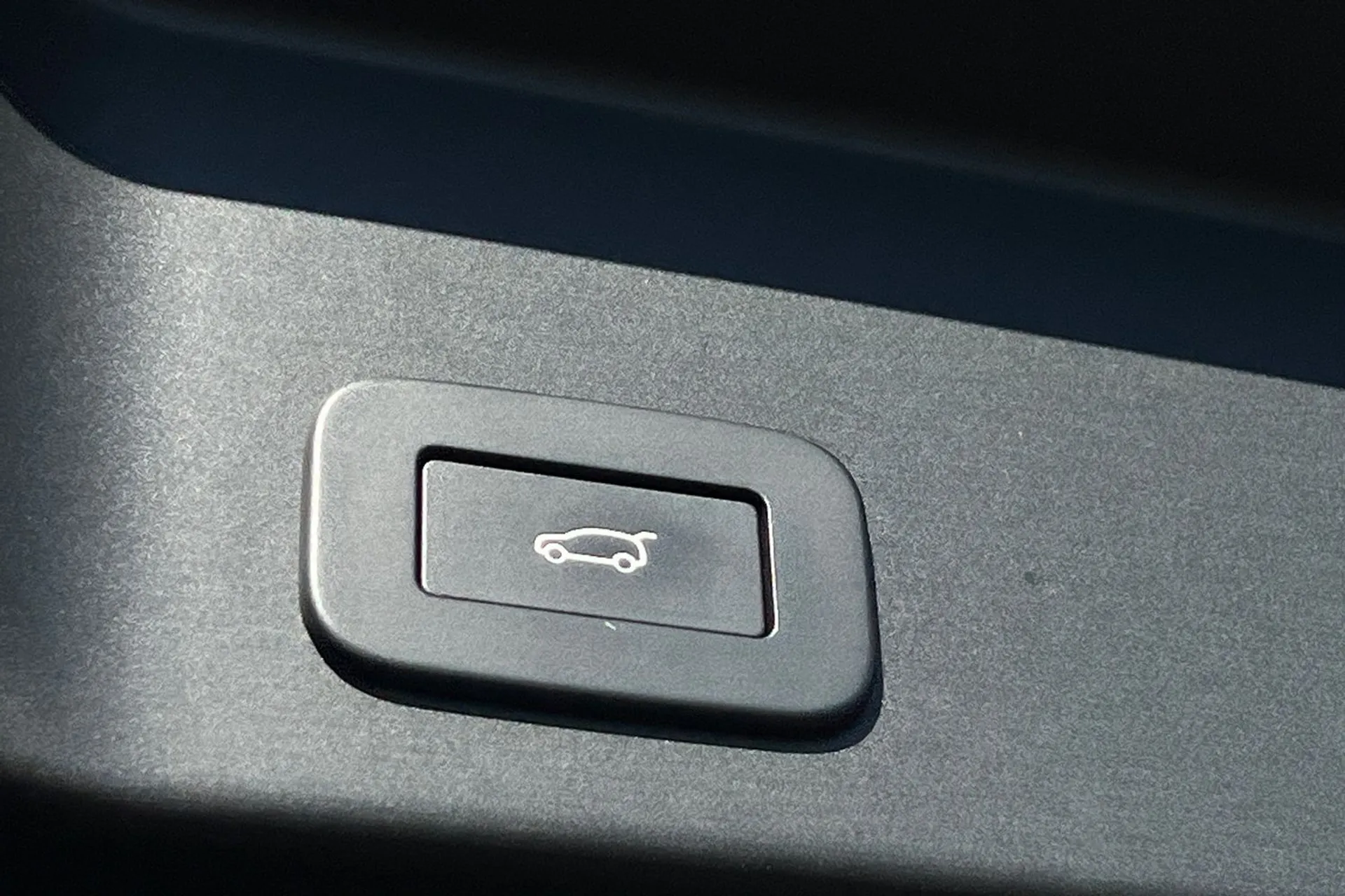 LAND ROVER RANGE ROVER EVOQUE thumbnail image number 28