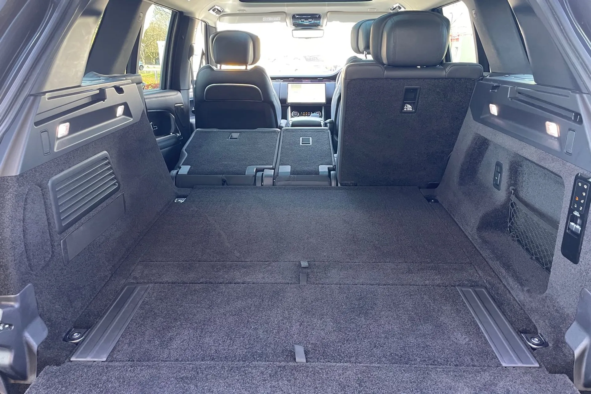 LAND ROVER RANGE ROVER thumbnail image number 44