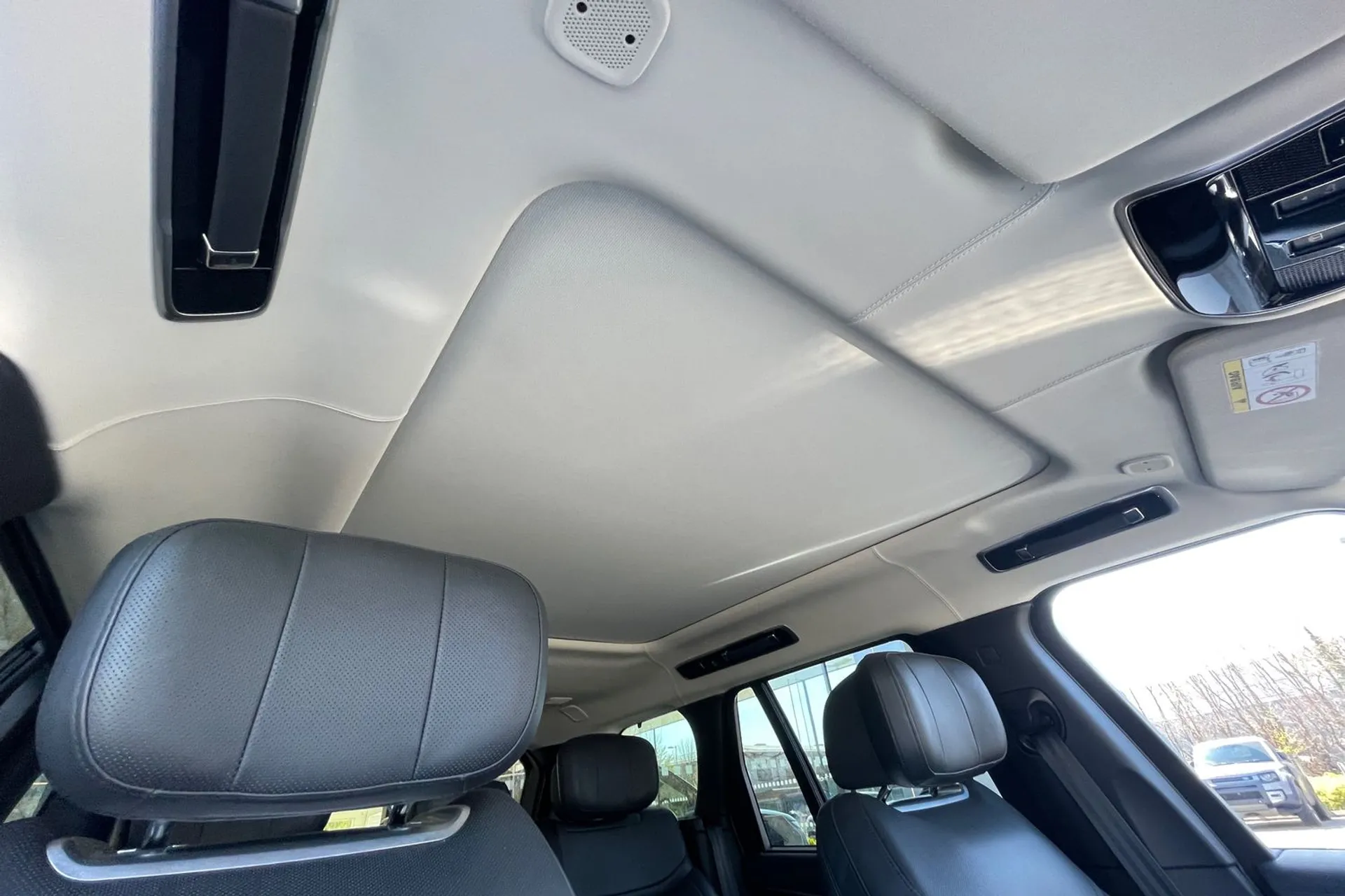 LAND ROVER RANGE ROVER thumbnail image number 41