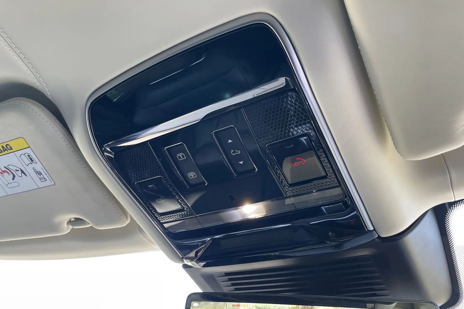 LAND ROVER RANGE ROVER thumbnail image number 58