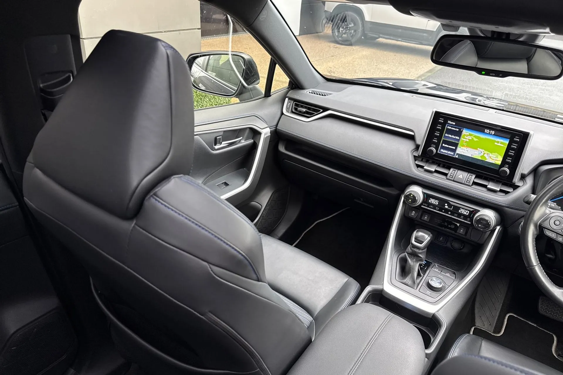 TOYOTA RAV4 thumbnail image number 40