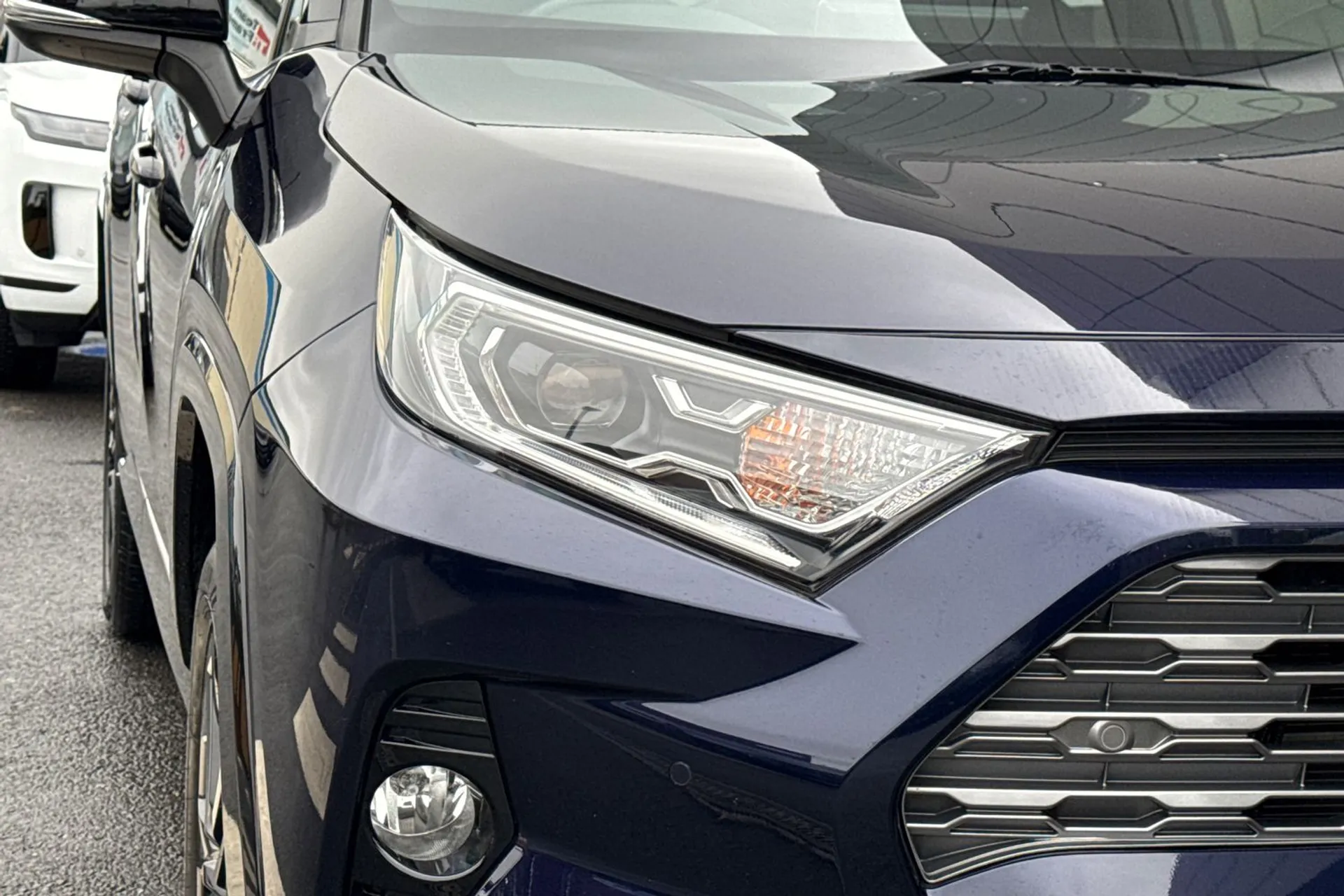 TOYOTA RAV4 thumbnail image number 25