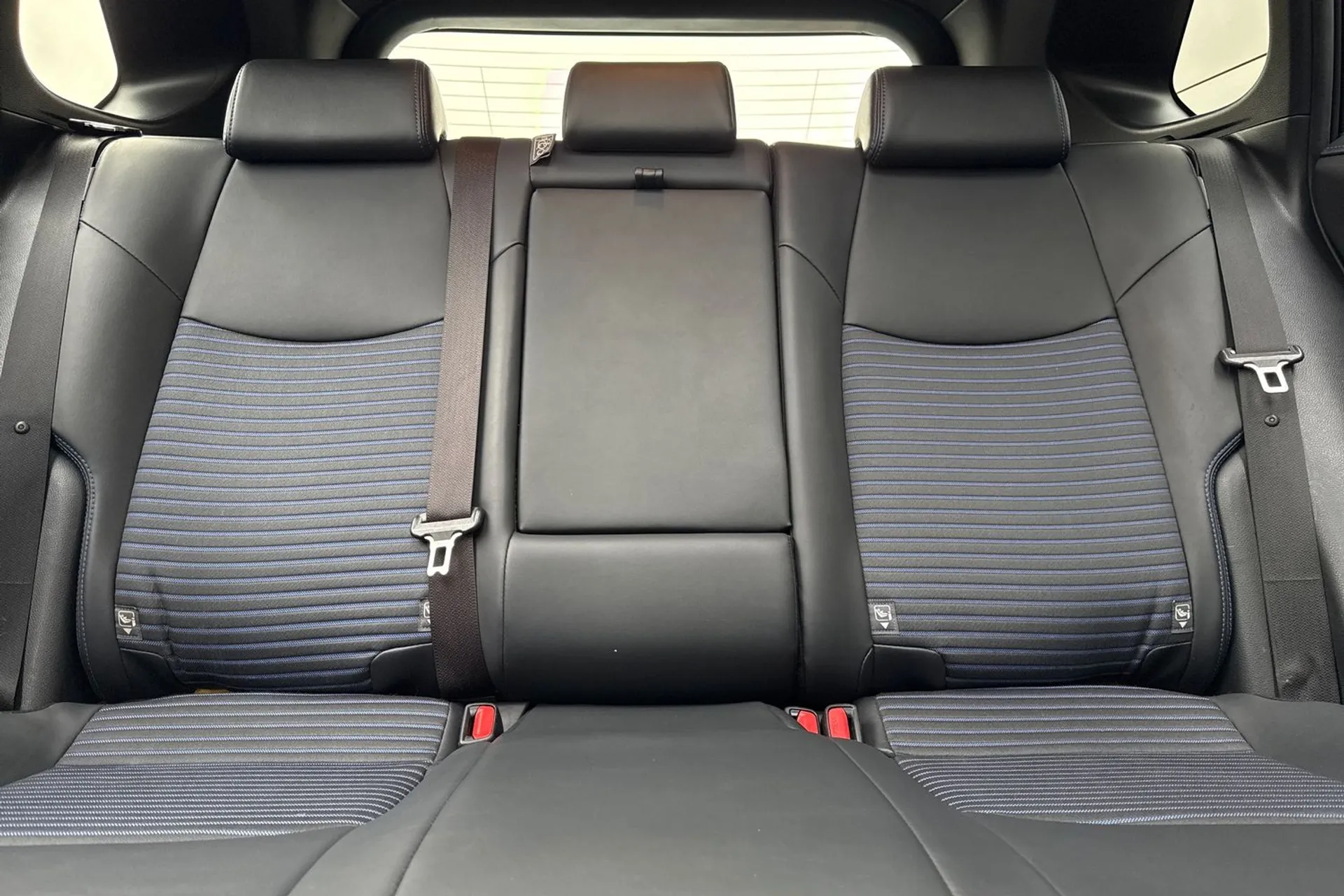 TOYOTA RAV4 thumbnail image number 39