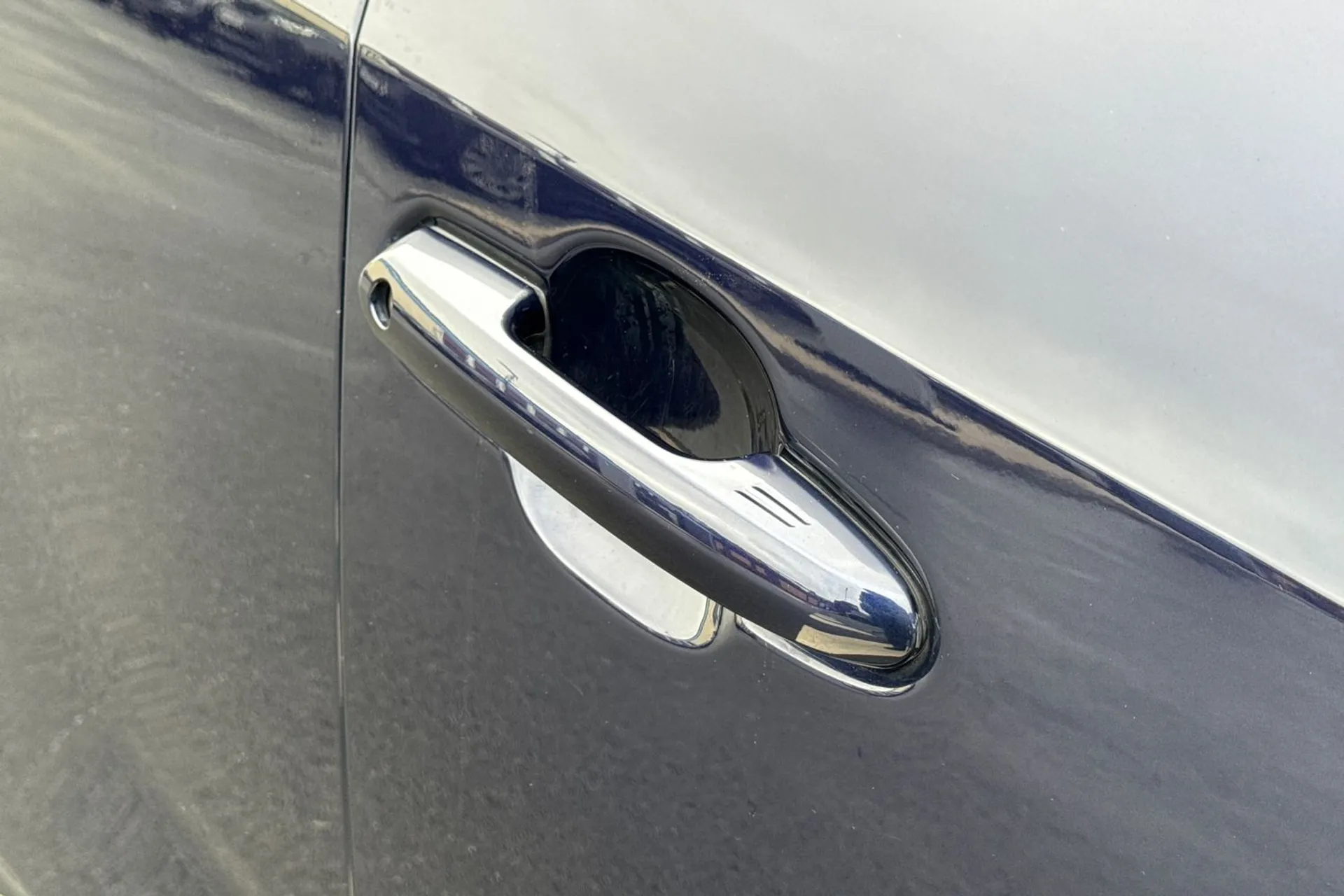 TOYOTA RAV4 thumbnail image number 23