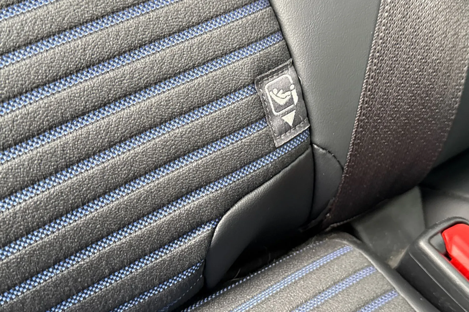 TOYOTA RAV4 thumbnail image number 35