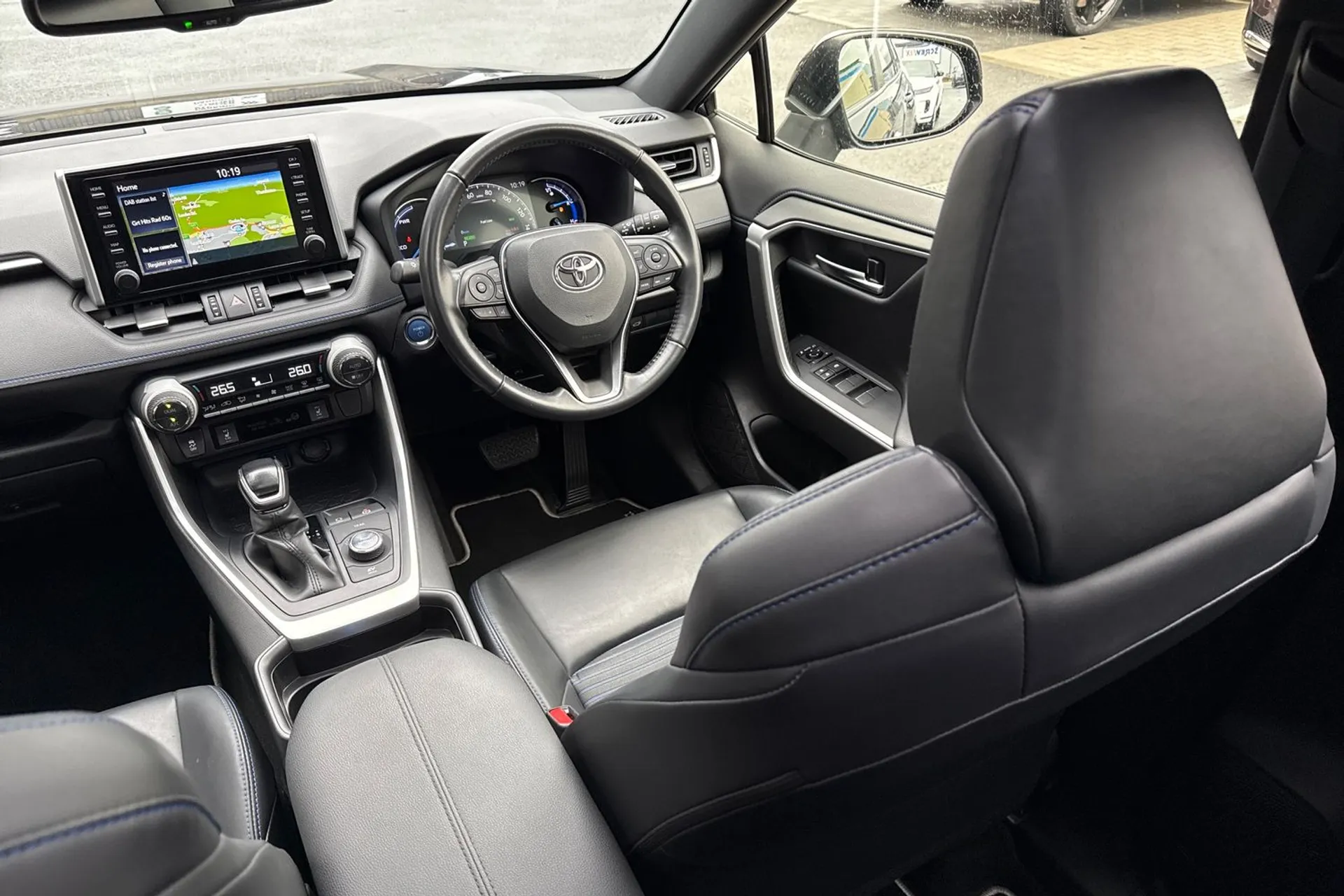 TOYOTA RAV4 thumbnail image number 41