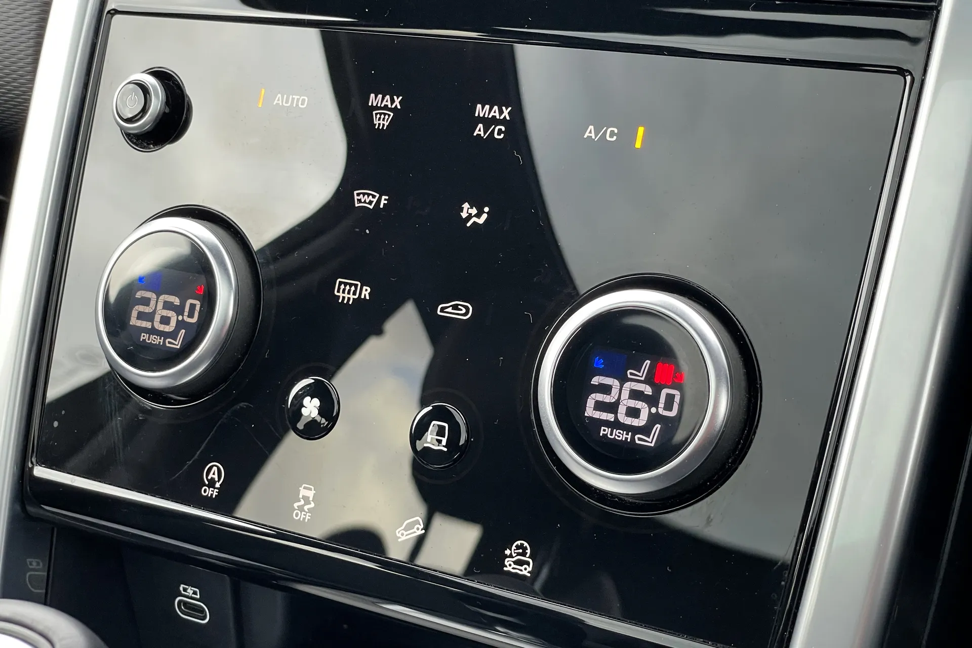 LAND ROVER DISCOVERY SPORT thumbnail image number 24