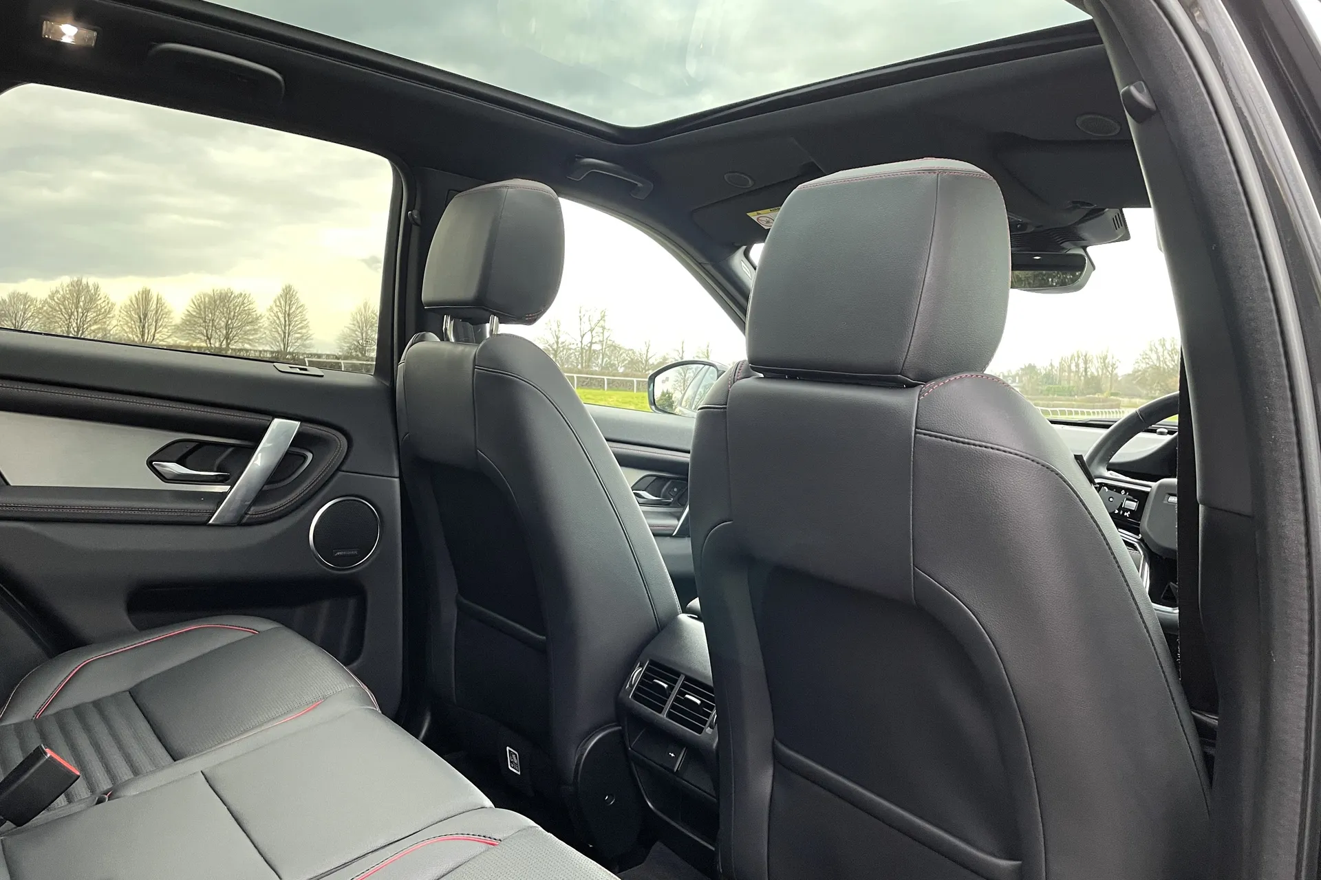 LAND ROVER DISCOVERY SPORT thumbnail image number 39