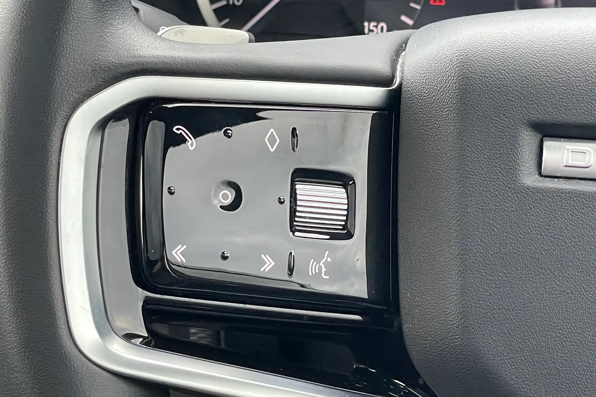 LAND ROVER DISCOVERY SPORT thumbnail image number 57