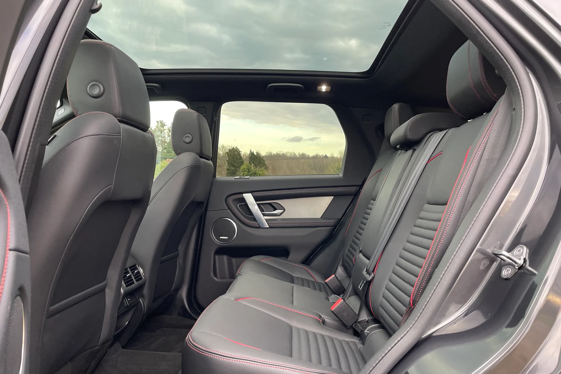 LAND ROVER DISCOVERY SPORT thumbnail image number 47