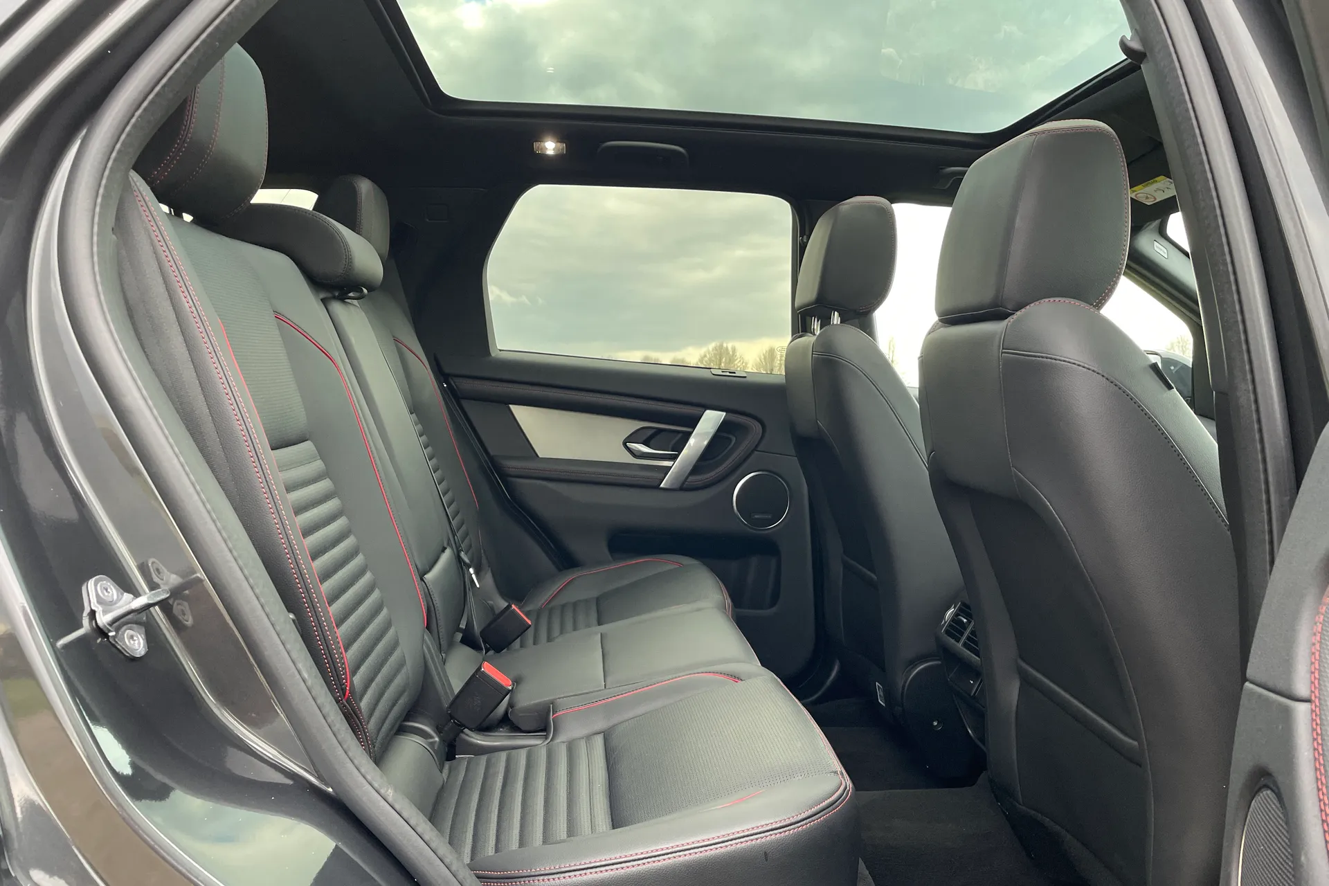 LAND ROVER DISCOVERY SPORT thumbnail image number 38
