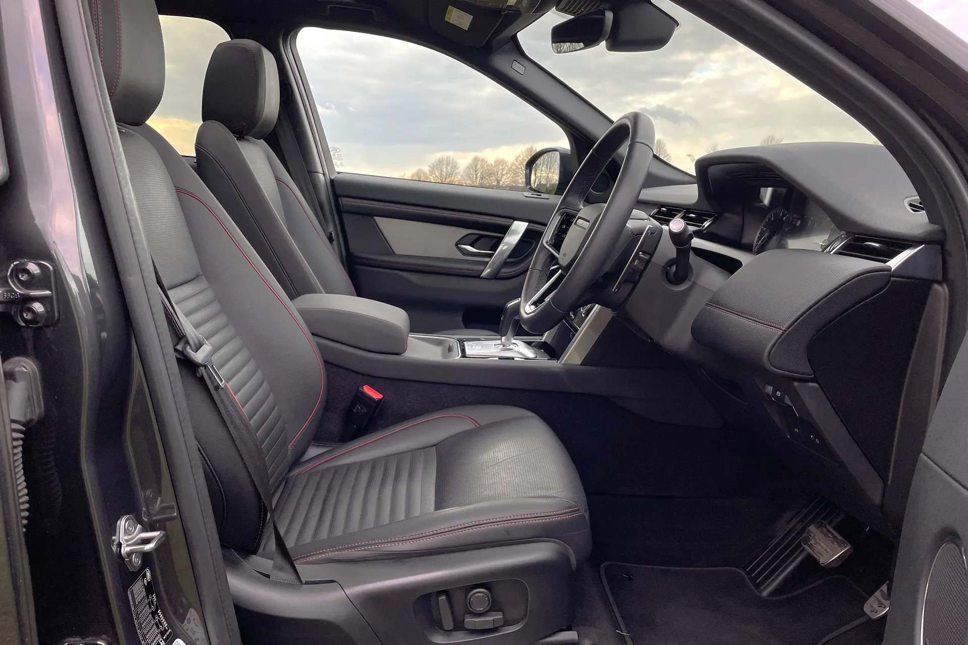 LAND ROVER DISCOVERY SPORT thumbnail image number 42