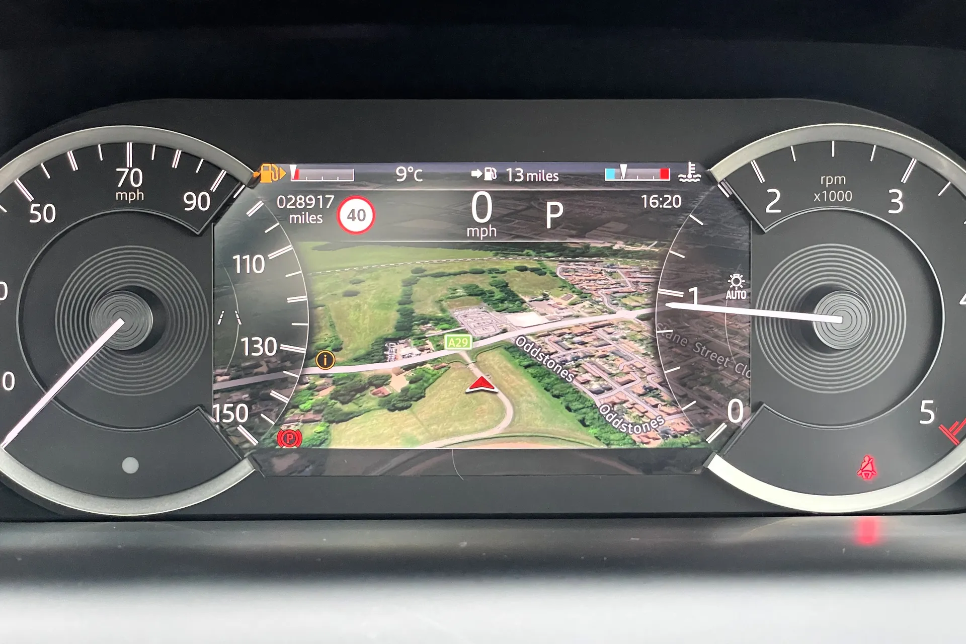 LAND ROVER DISCOVERY SPORT thumbnail image number 27