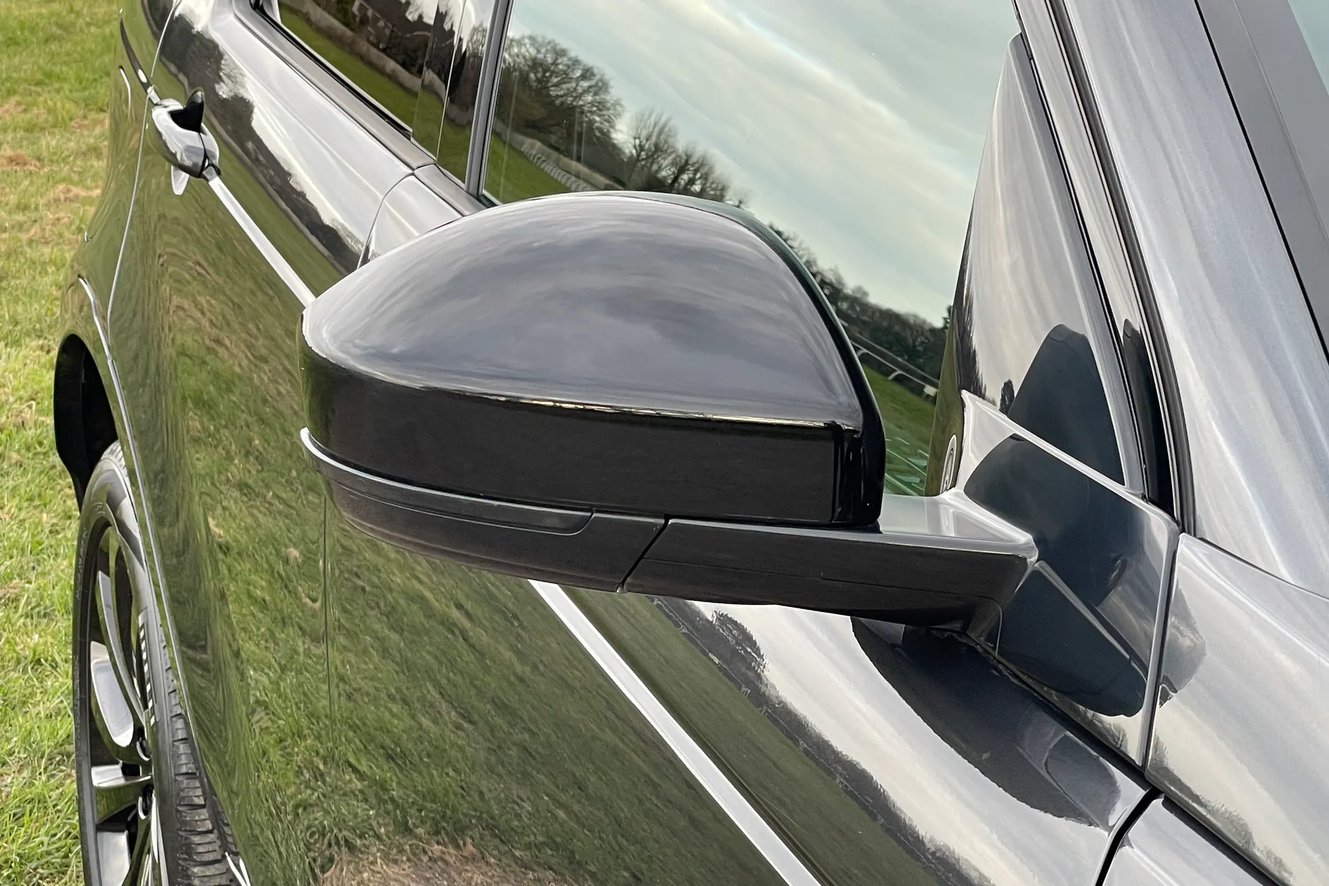 LAND ROVER DISCOVERY SPORT thumbnail image number 19
