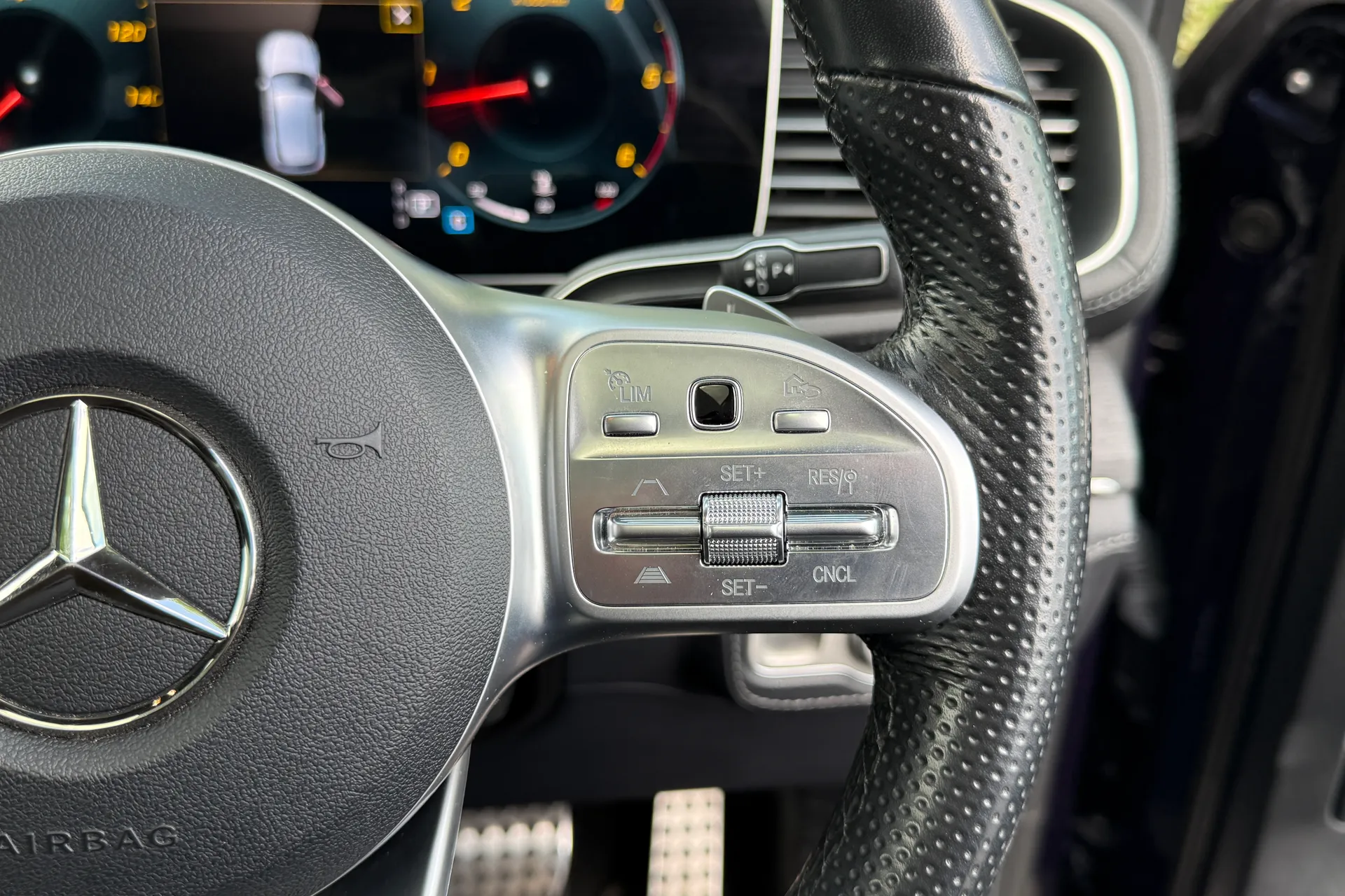 MERCEDES-BENZ GLE thumbnail image number 50