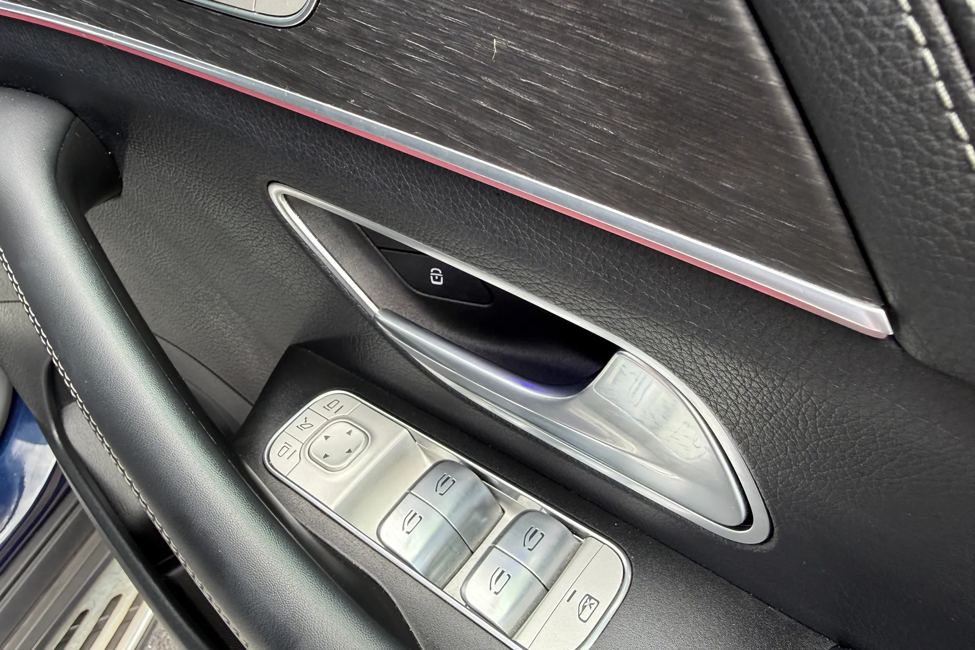 MERCEDES-BENZ GLE thumbnail image number 33