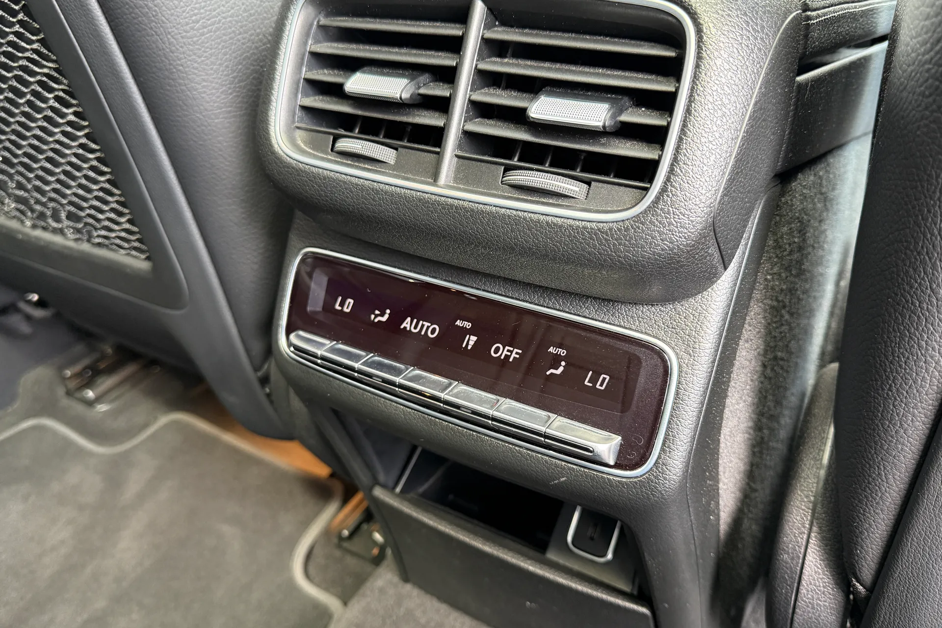 MERCEDES-BENZ GLE thumbnail image number 37