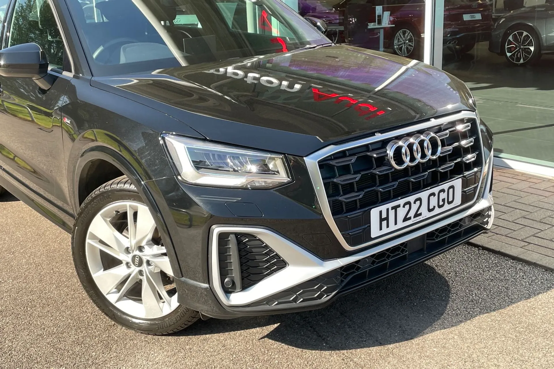 Audi Q2 thumbnail image number 15