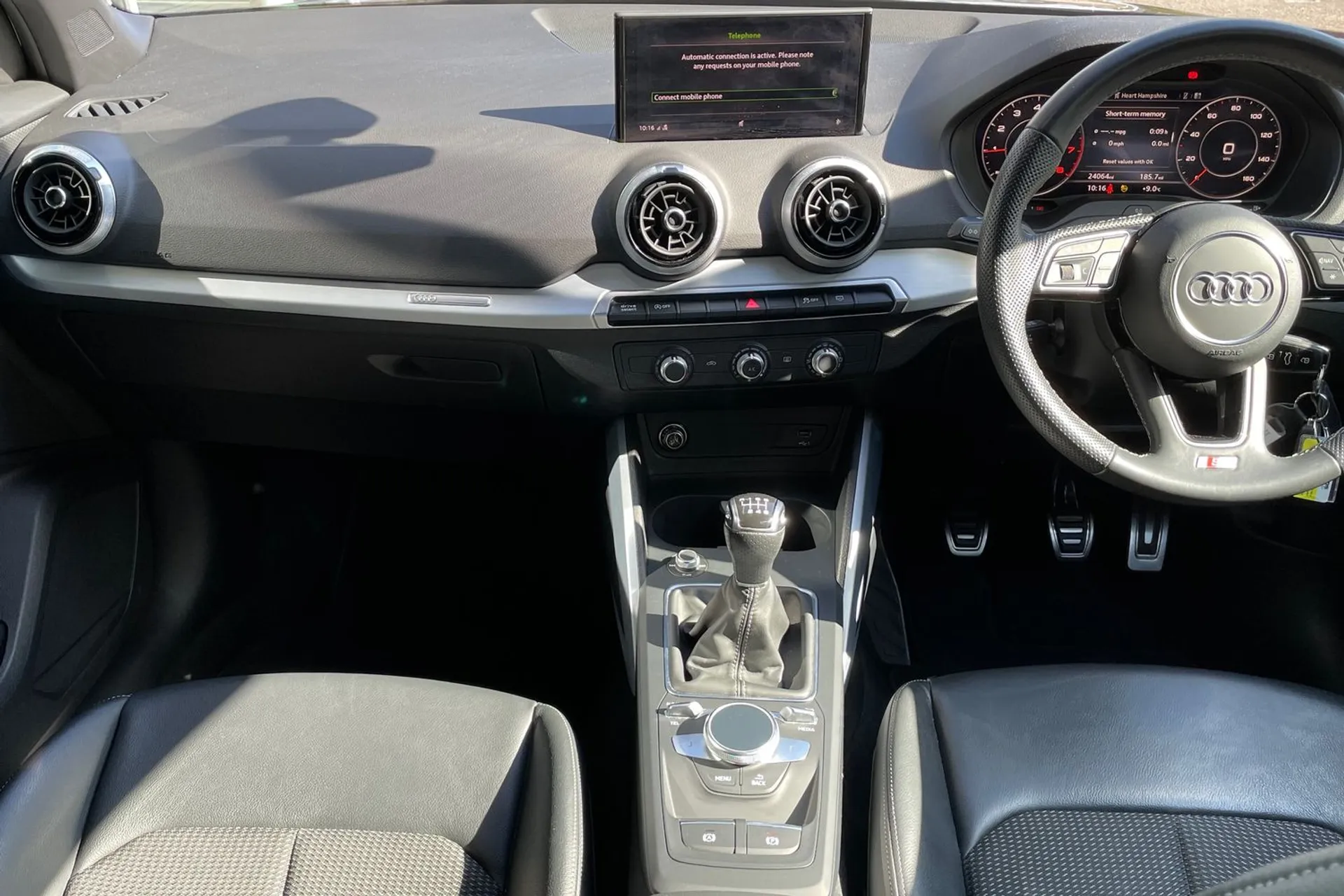 Audi Q2 thumbnail image number 34