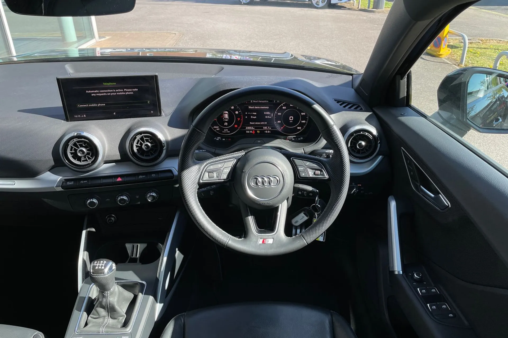 Audi Q2 thumbnail image number 33