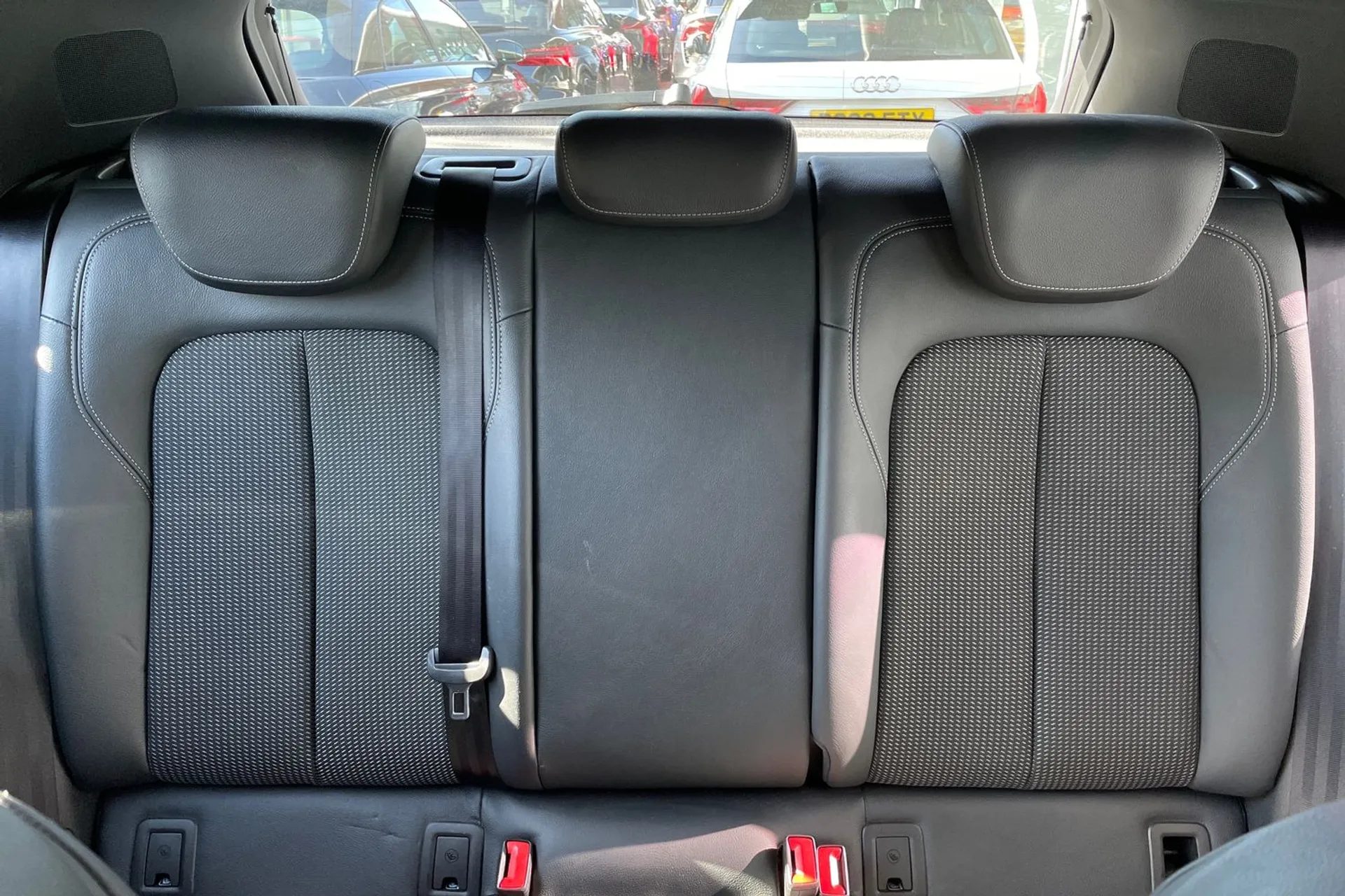 Audi Q2 thumbnail image number 30