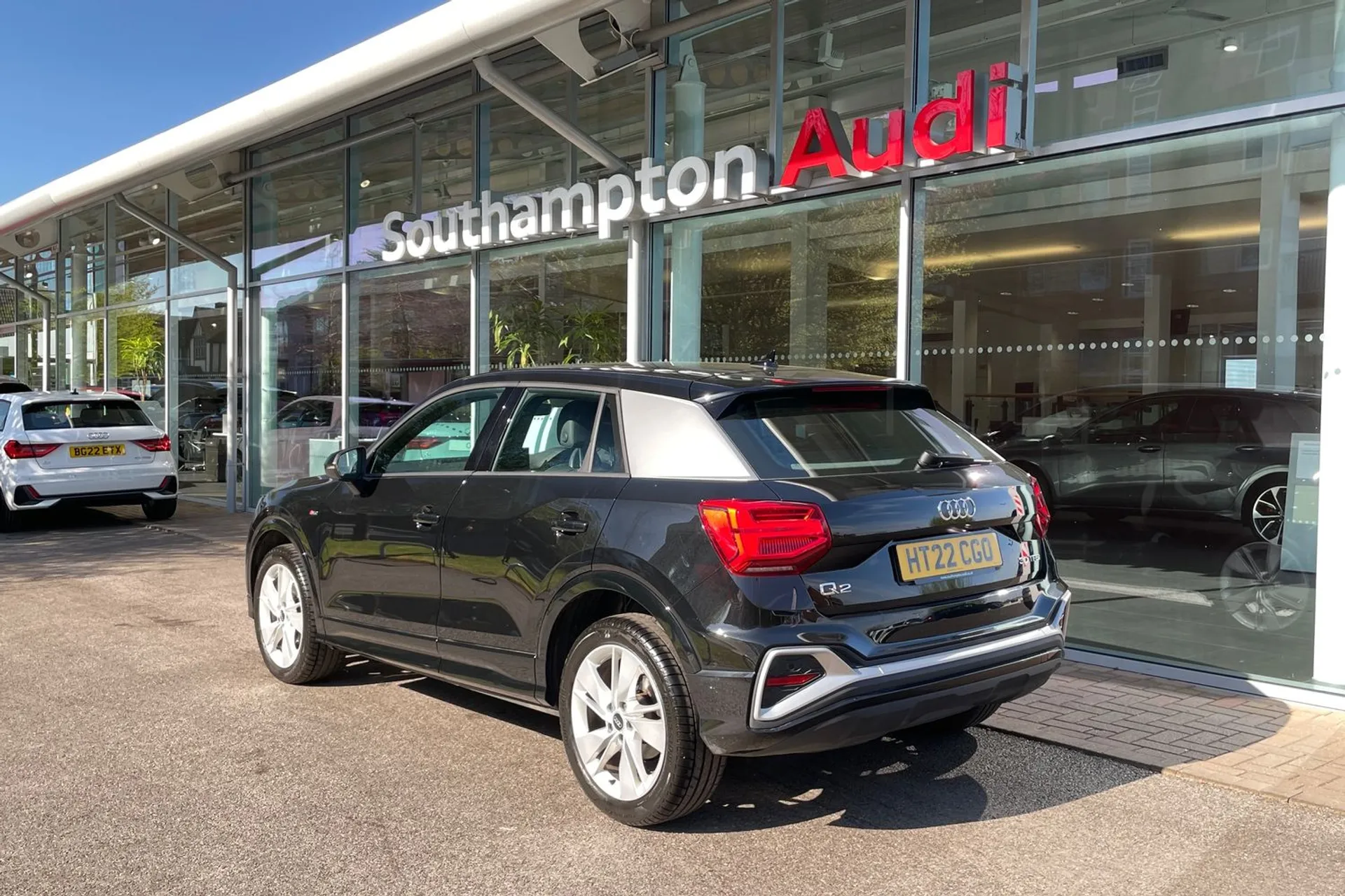 Audi Q2 thumbnail image number 7