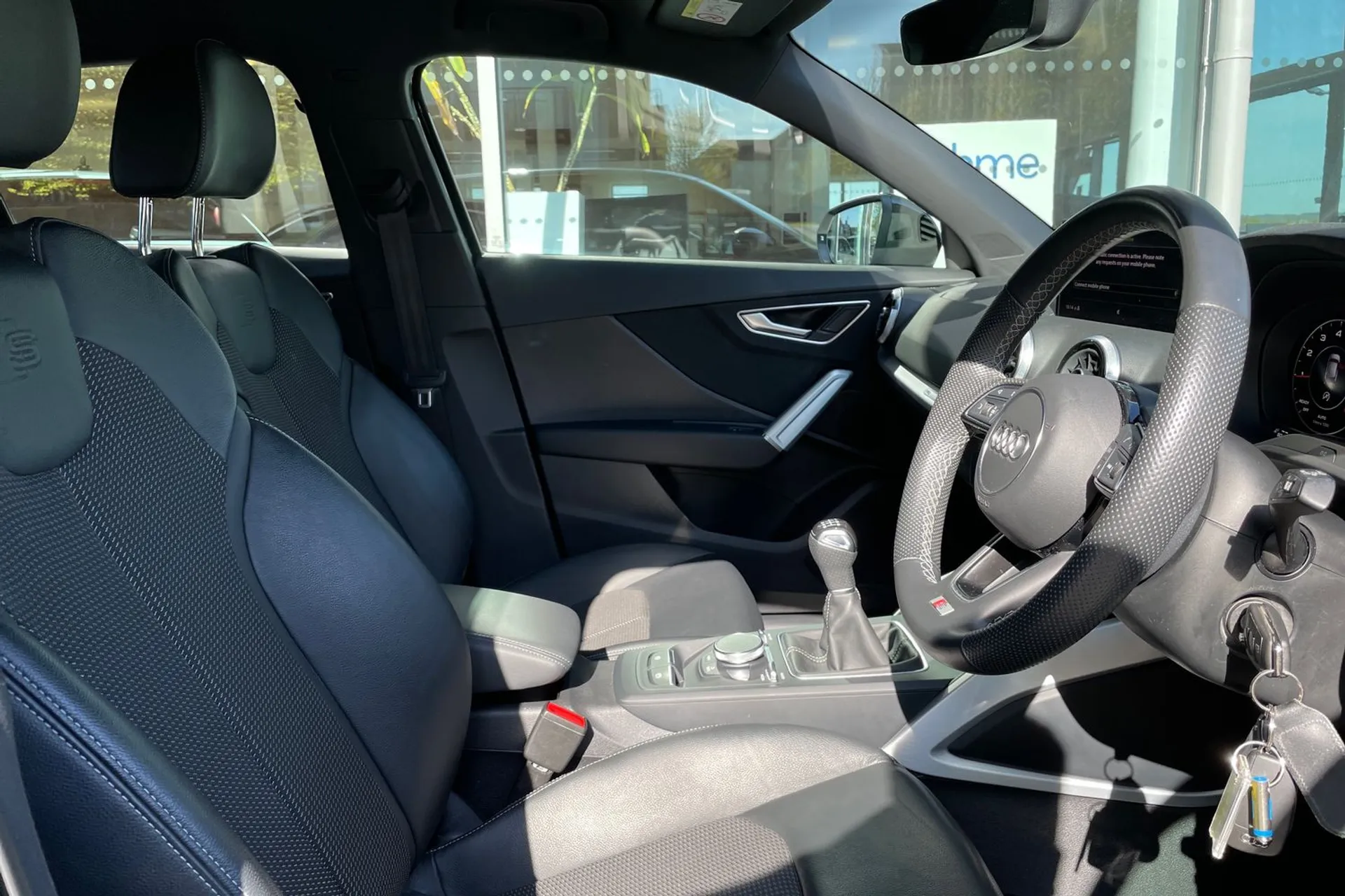 Audi Q2 thumbnail image number 24