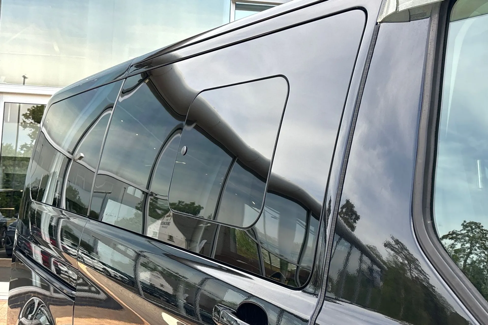FORD TOURNEO CUSTOM thumbnail image number 16