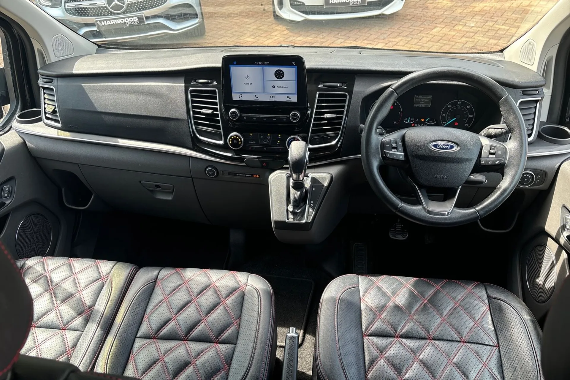 FORD TOURNEO CUSTOM thumbnail image number 32