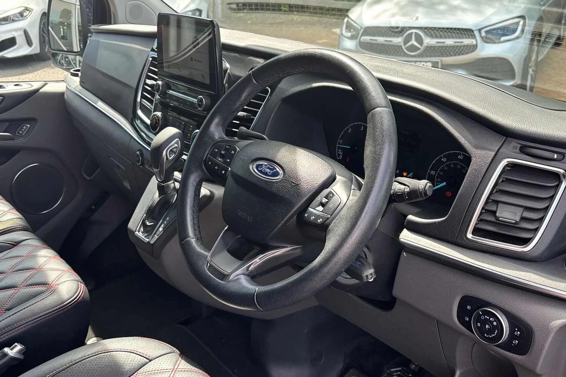 FORD TOURNEO CUSTOM thumbnail image number 26