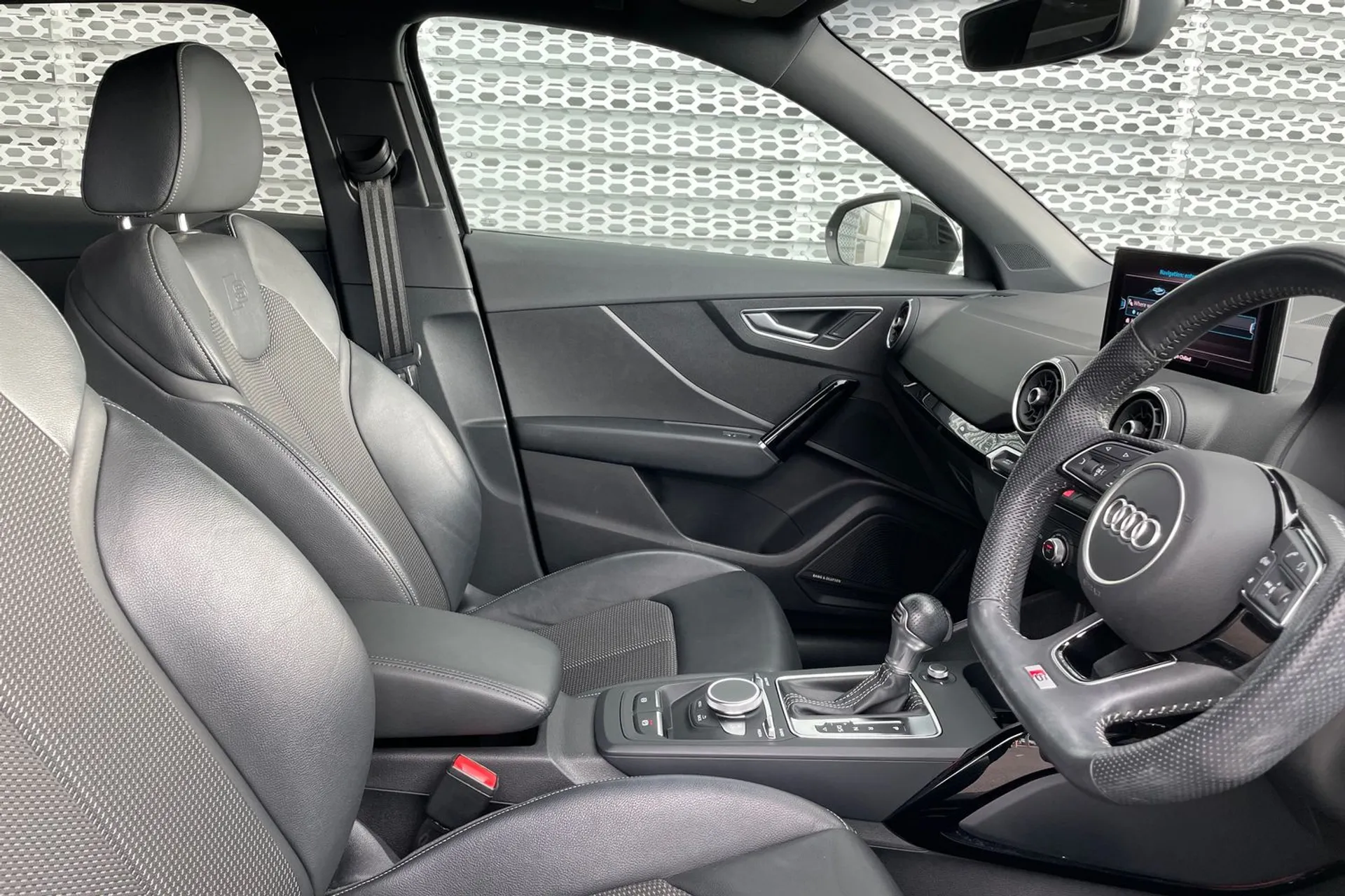 Audi Q2 thumbnail image number 22