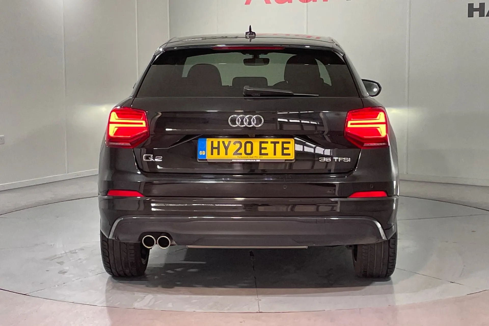 Audi Q2 thumbnail image number 9