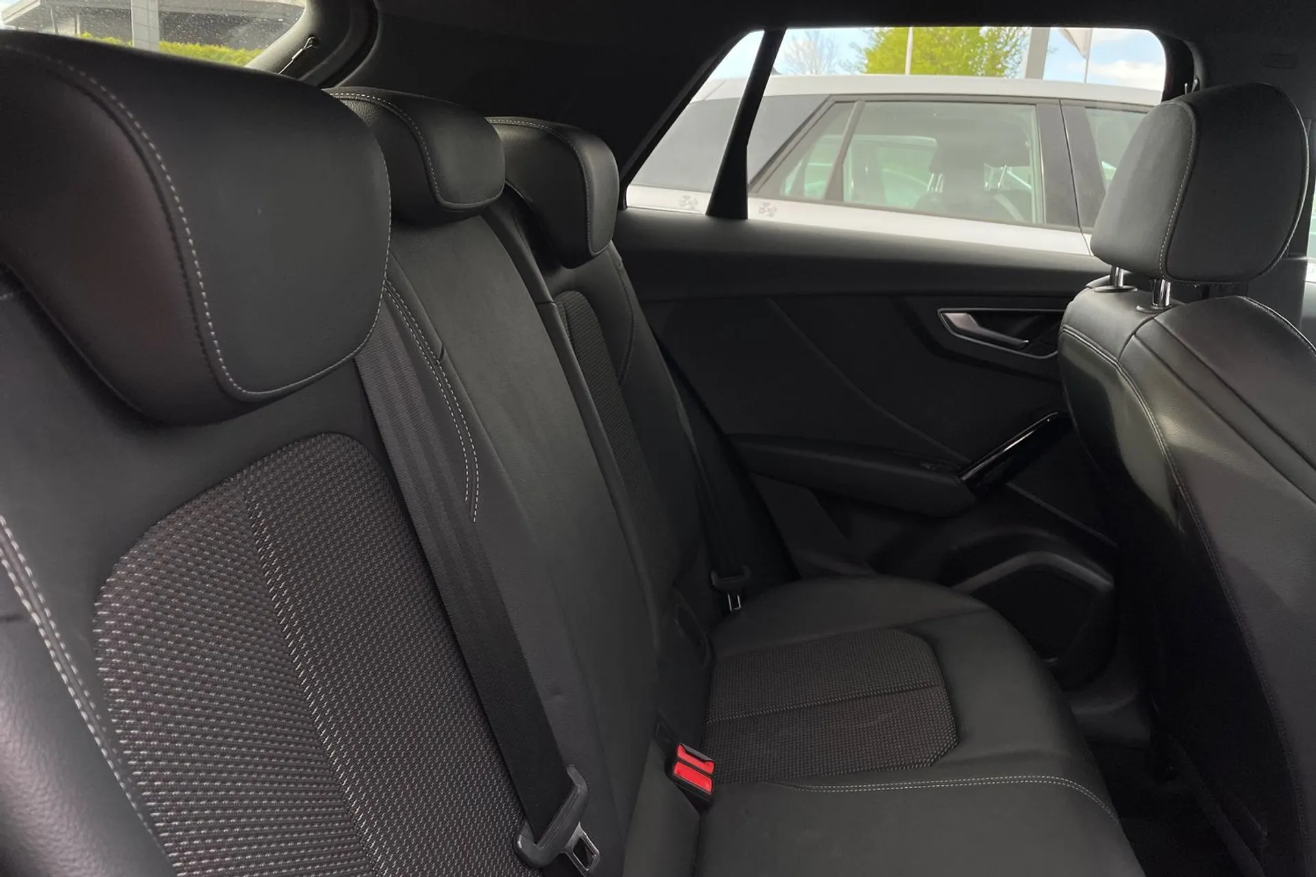 Audi Q2 thumbnail image number 20