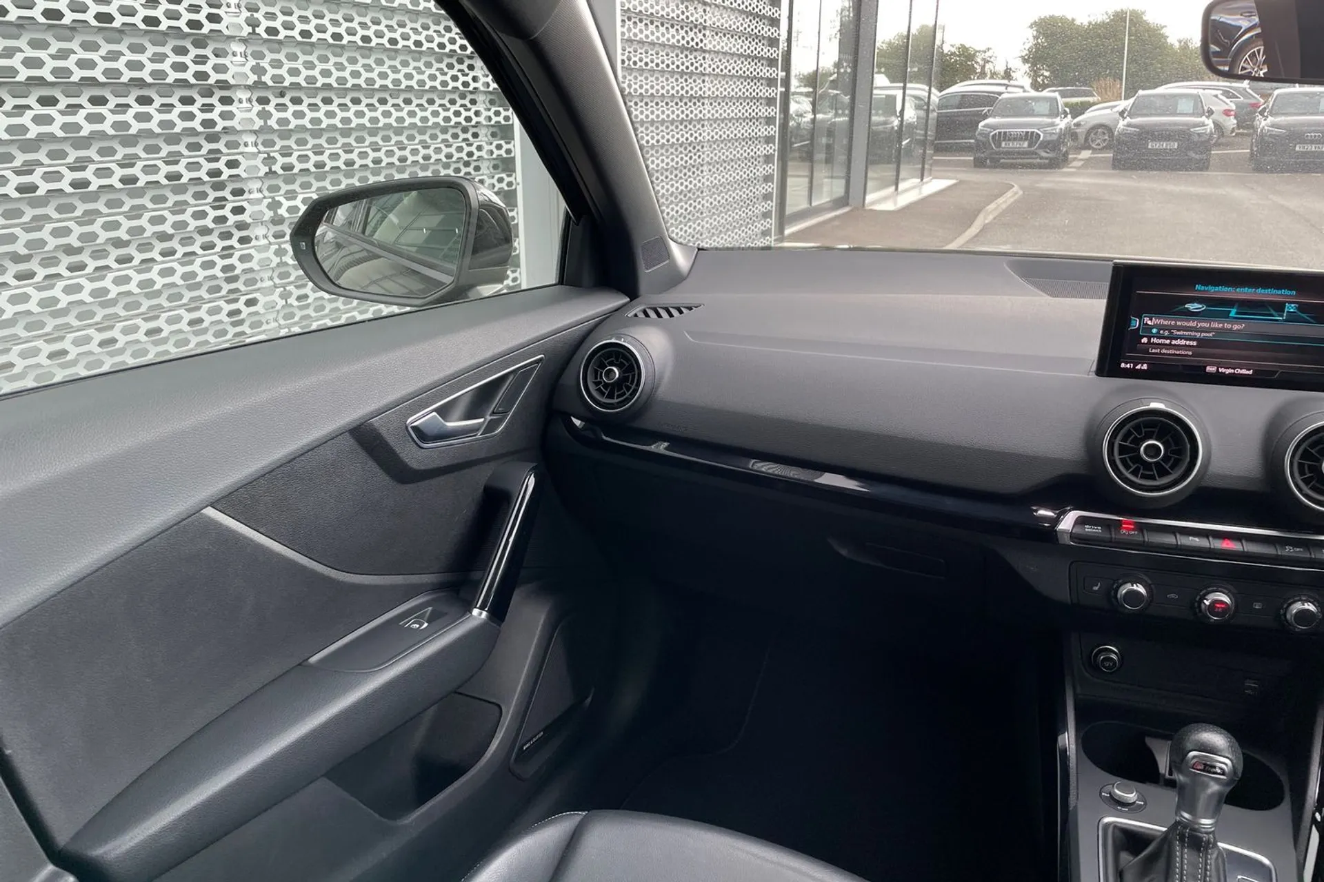 Audi Q2 thumbnail image number 36