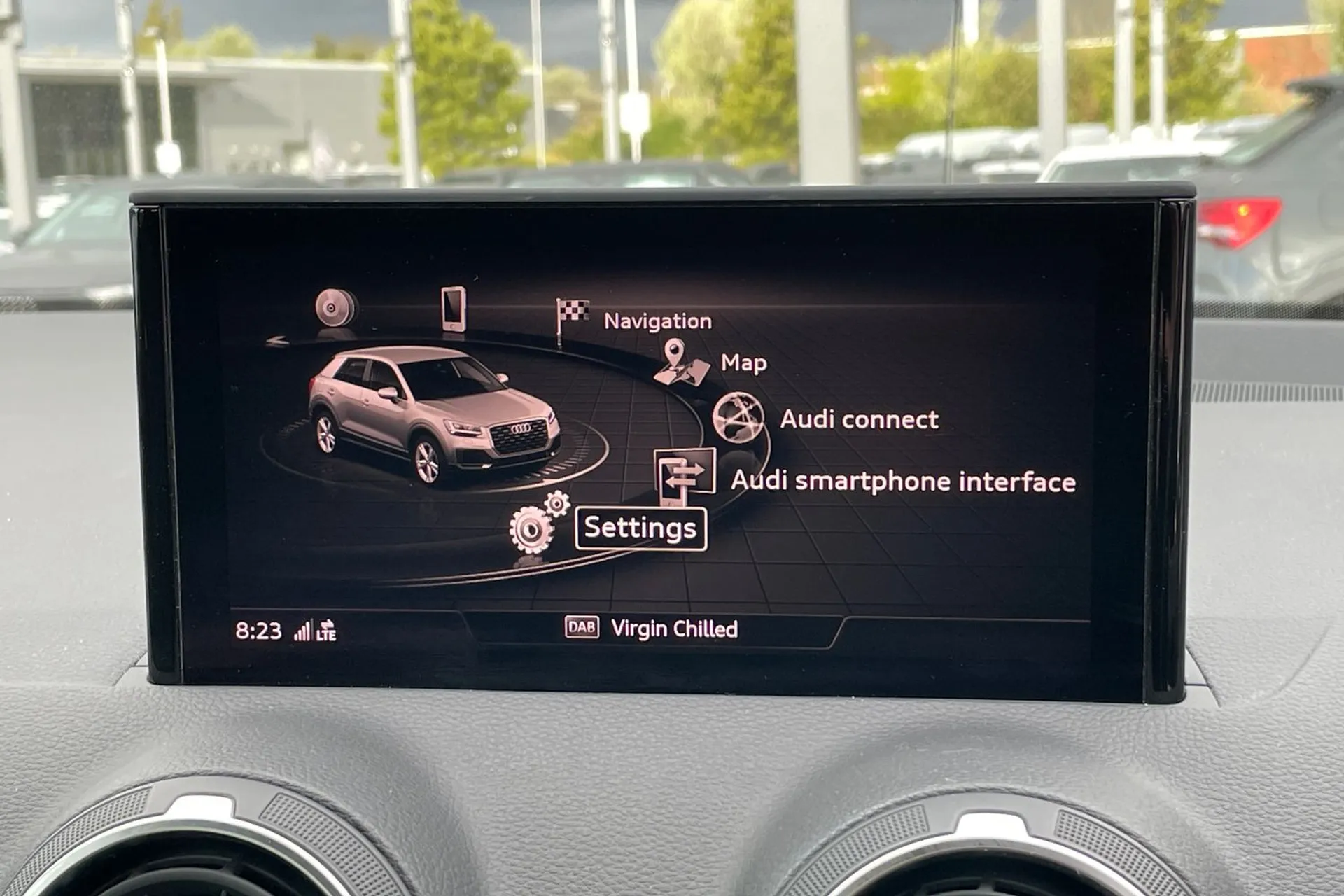 Audi Q2 thumbnail image number 30