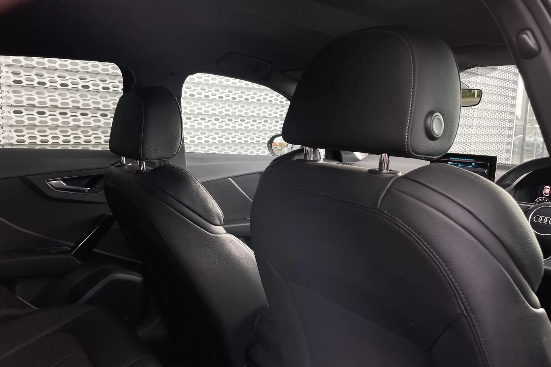 Audi Q2 thumbnail image number 21