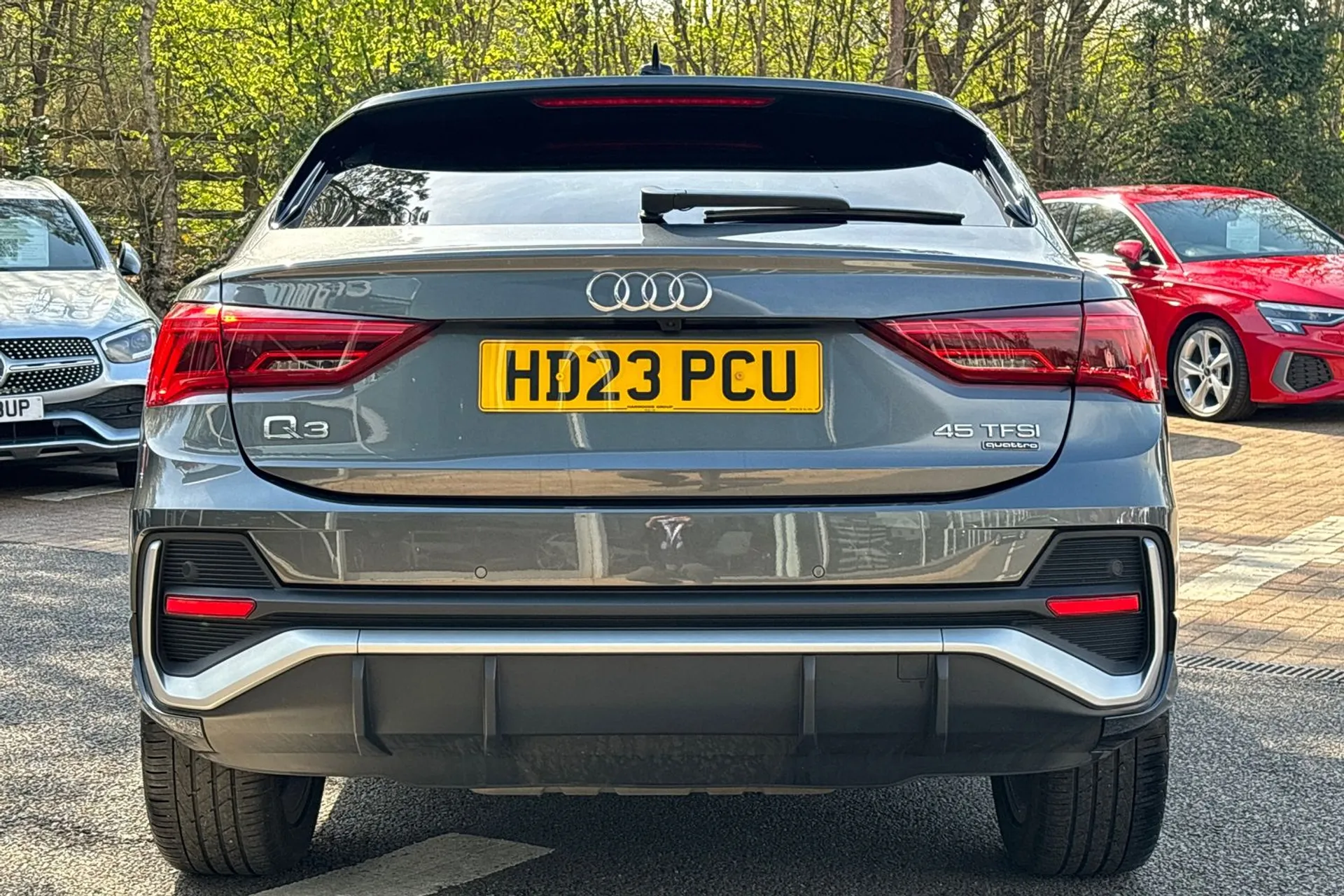 Audi Q3 thumbnail image number 7