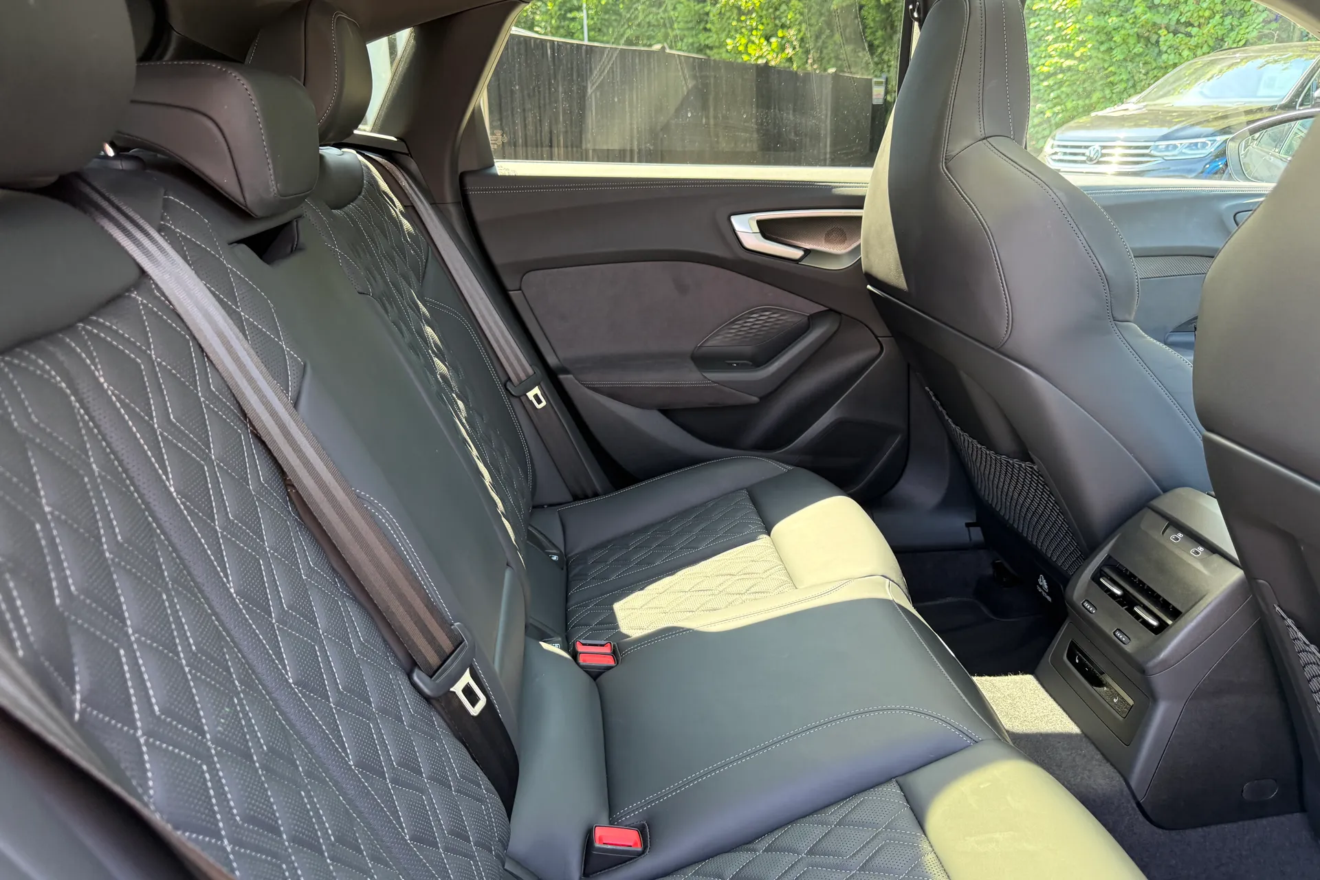 Audi A5 thumbnail image number 31