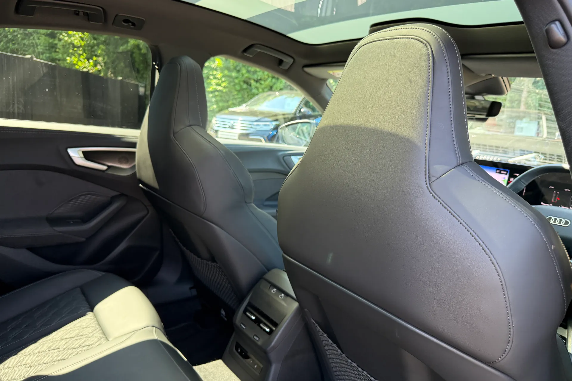 Audi A5 thumbnail image number 32