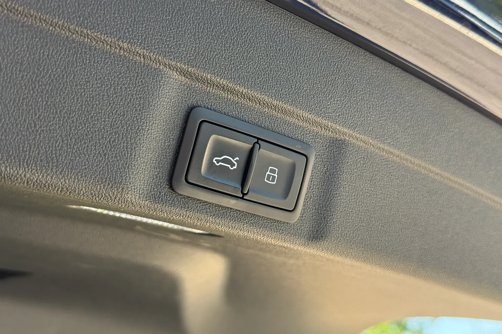Audi A5 thumbnail image number 40