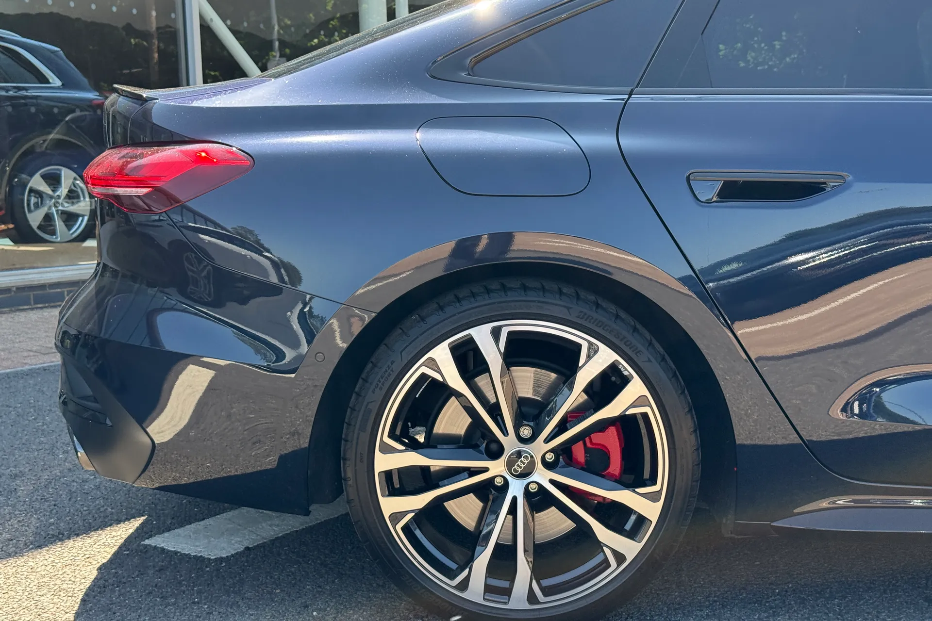 Audi A5 thumbnail image number 28