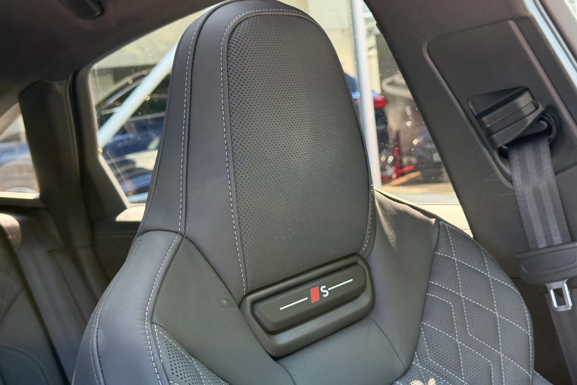 Audi A5 thumbnail image number 19