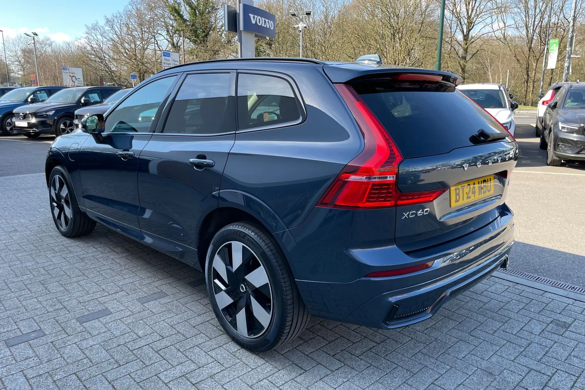 Volvo XC60 thumbnail image number 9