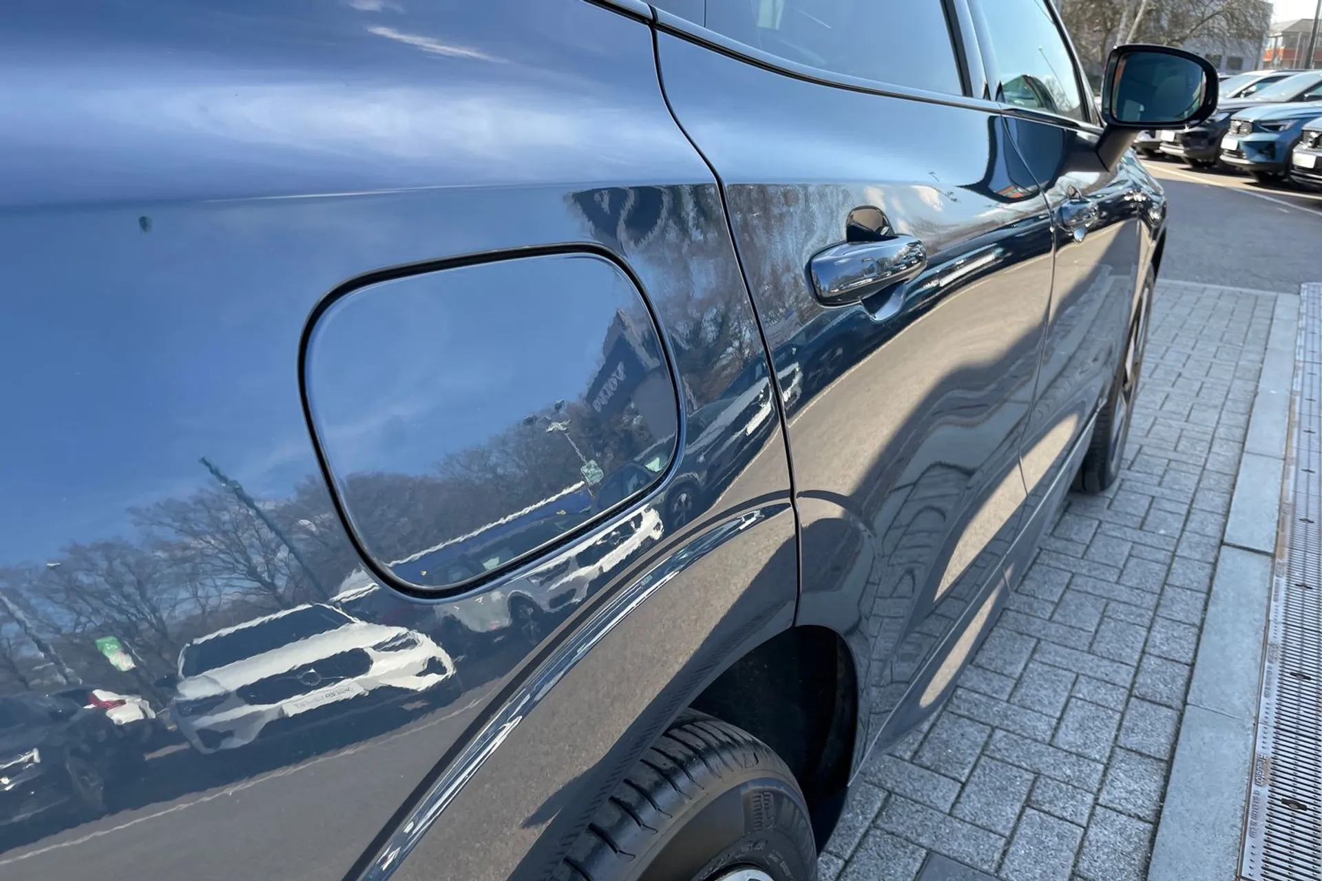 Volvo XC60 thumbnail image number 18
