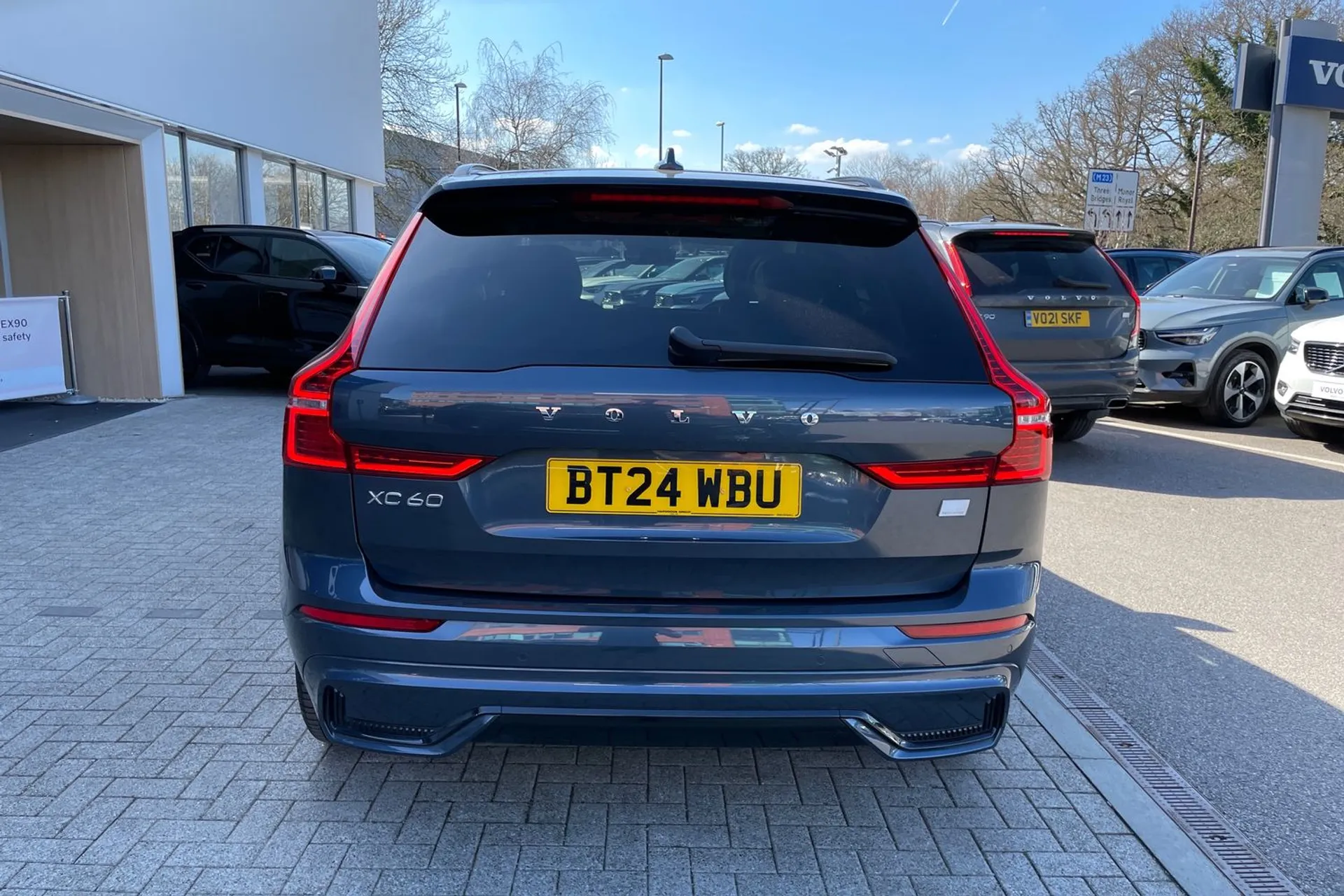 Volvo XC60 thumbnail image number 8