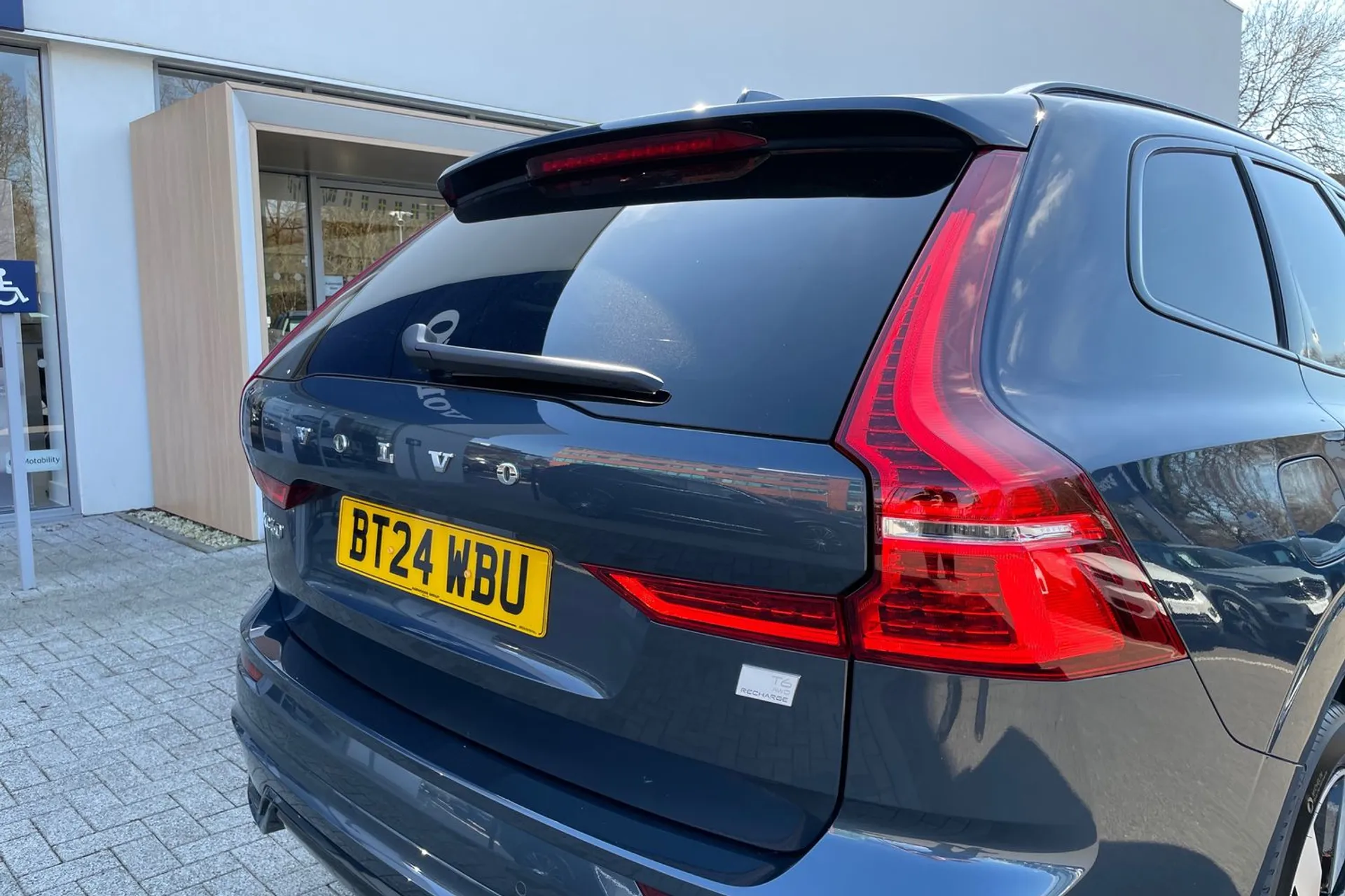 Volvo XC60 thumbnail image number 15