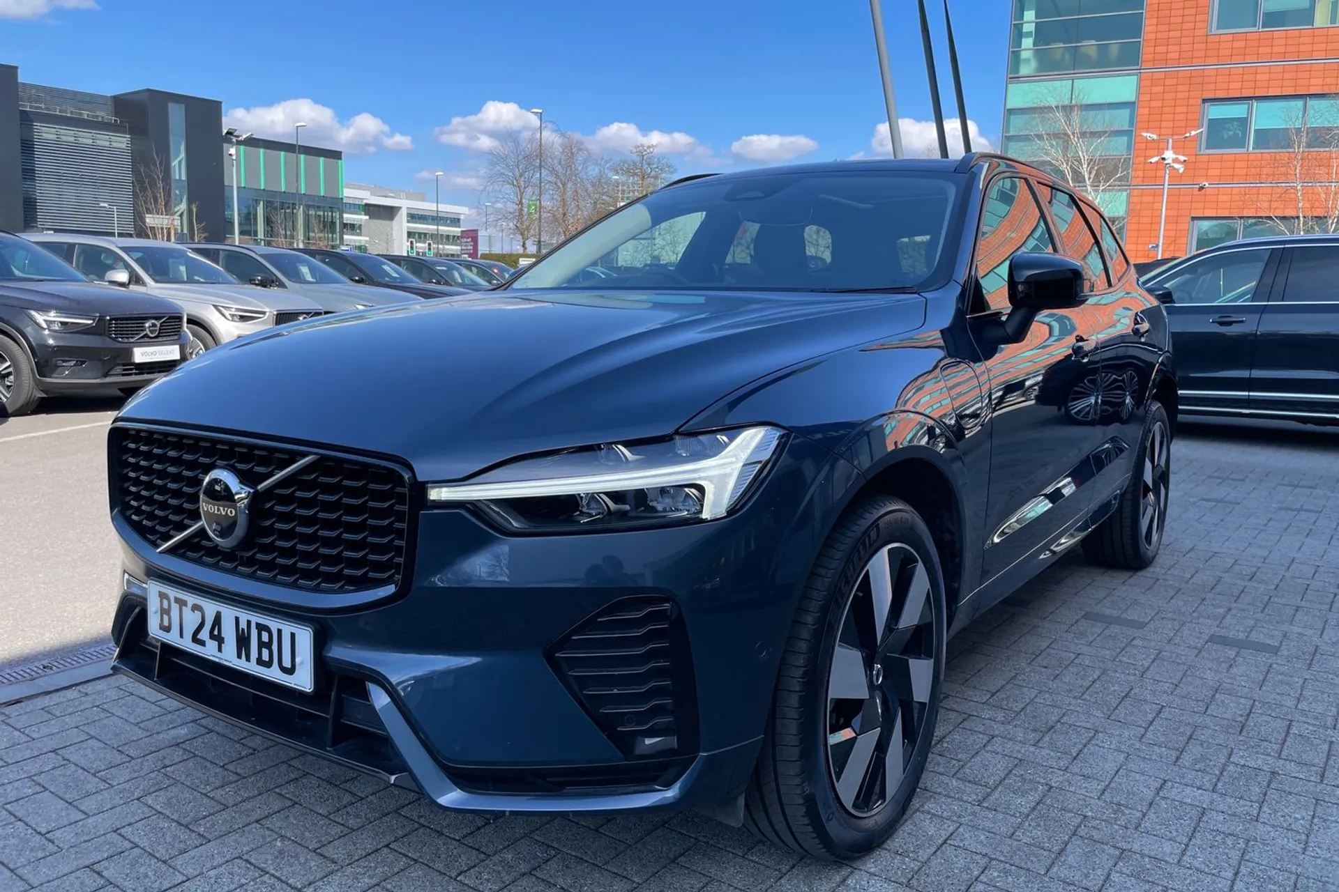 Volvo XC60 thumbnail image number 11